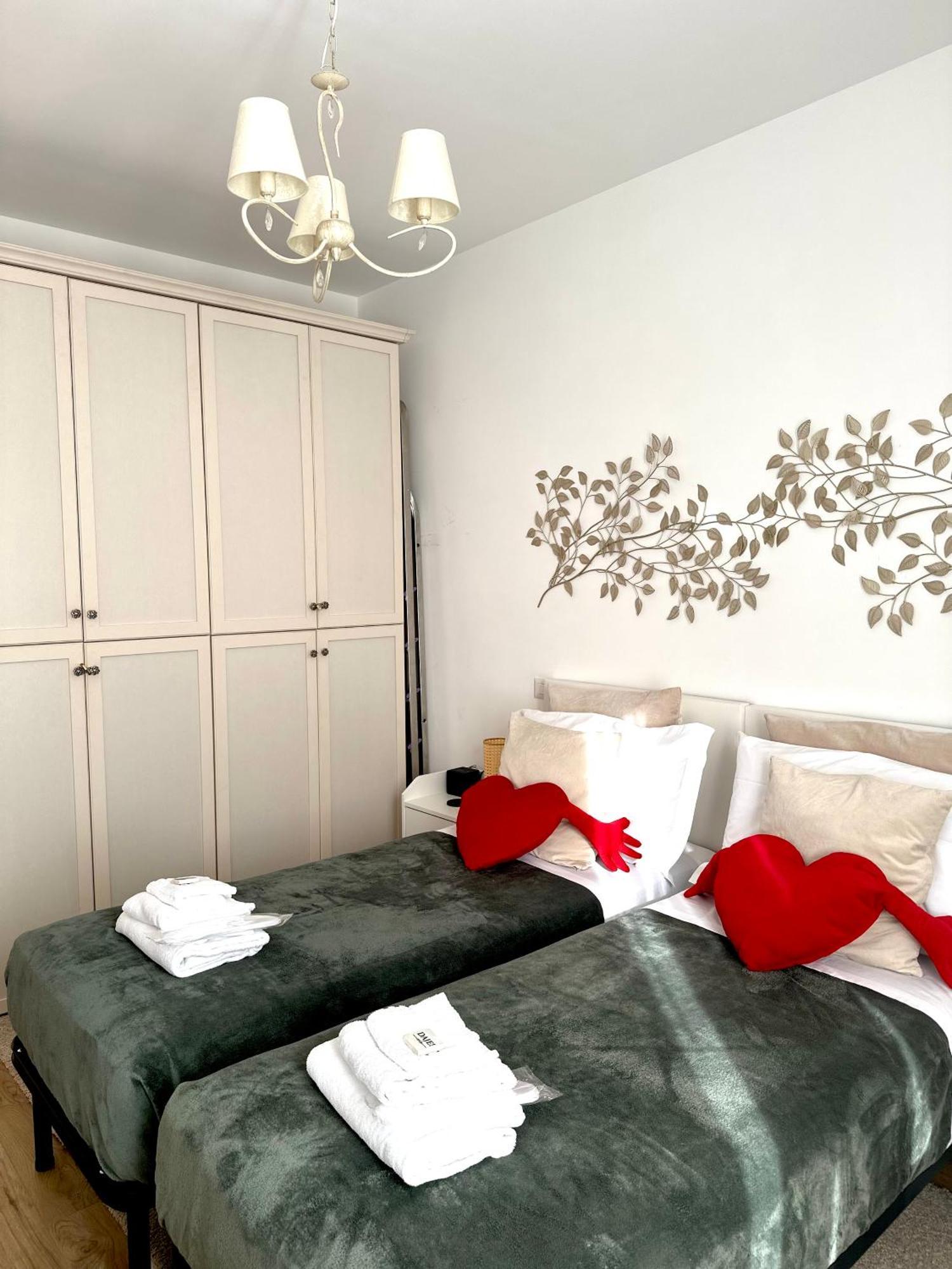 Gemelli-san Pietro-trastevere-casa Con Posto Auto Appartement