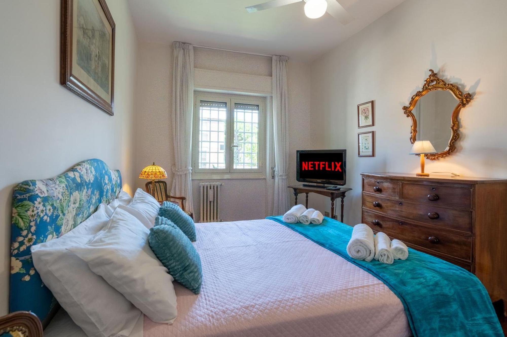 {free Parking} Wi-fi - Netflix & A/c * Rome