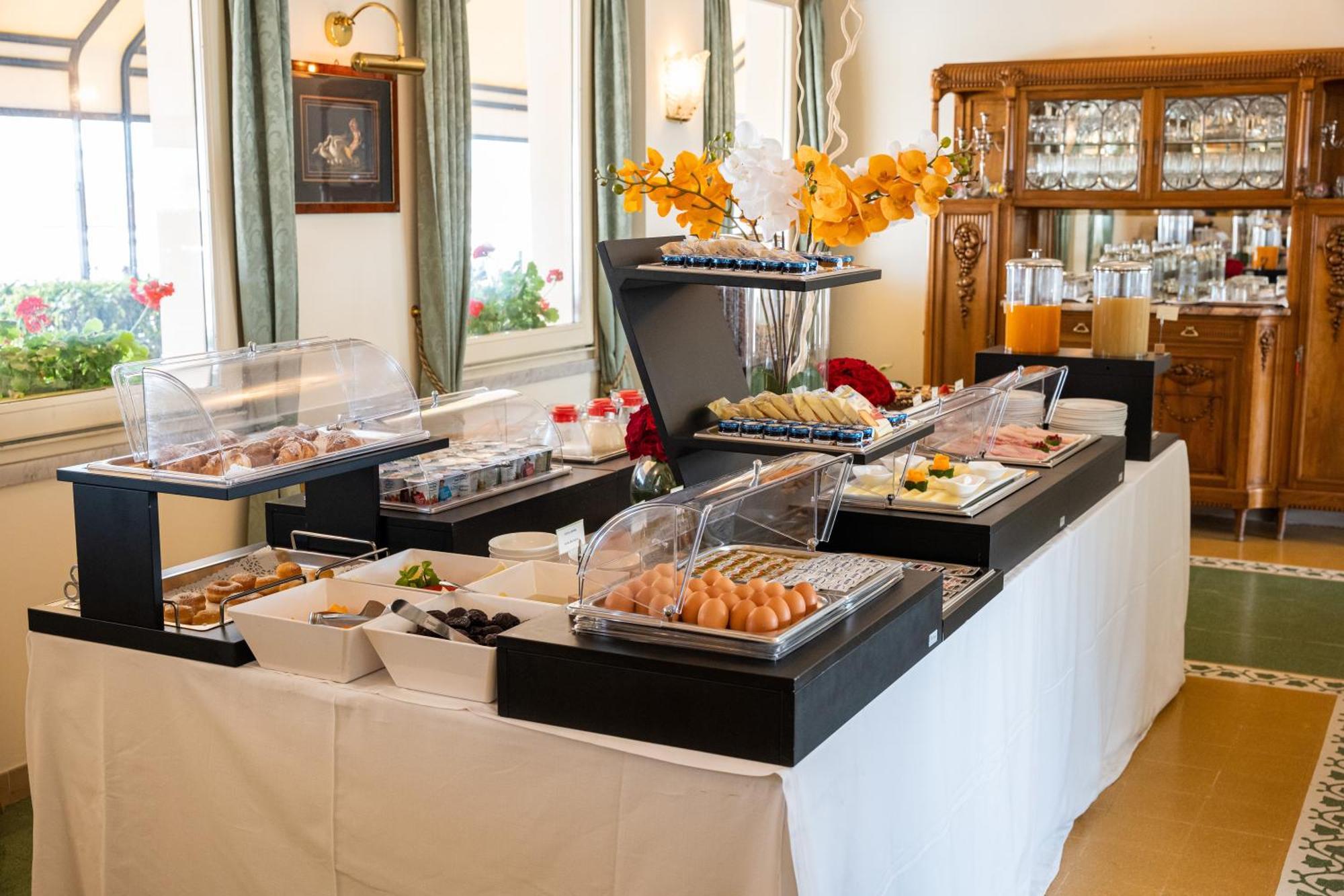 Hotel Mecenate Palace Rome