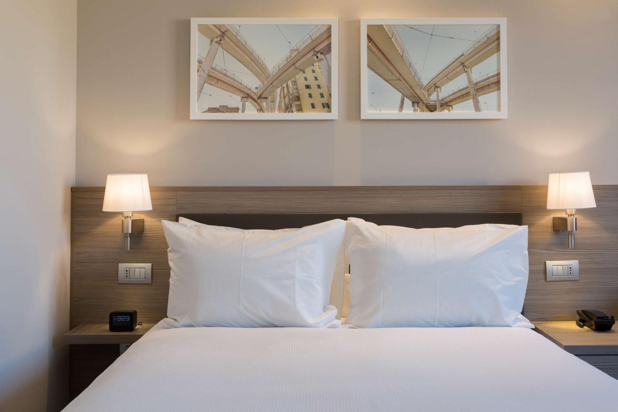 Hotel Hampton By Hilton East