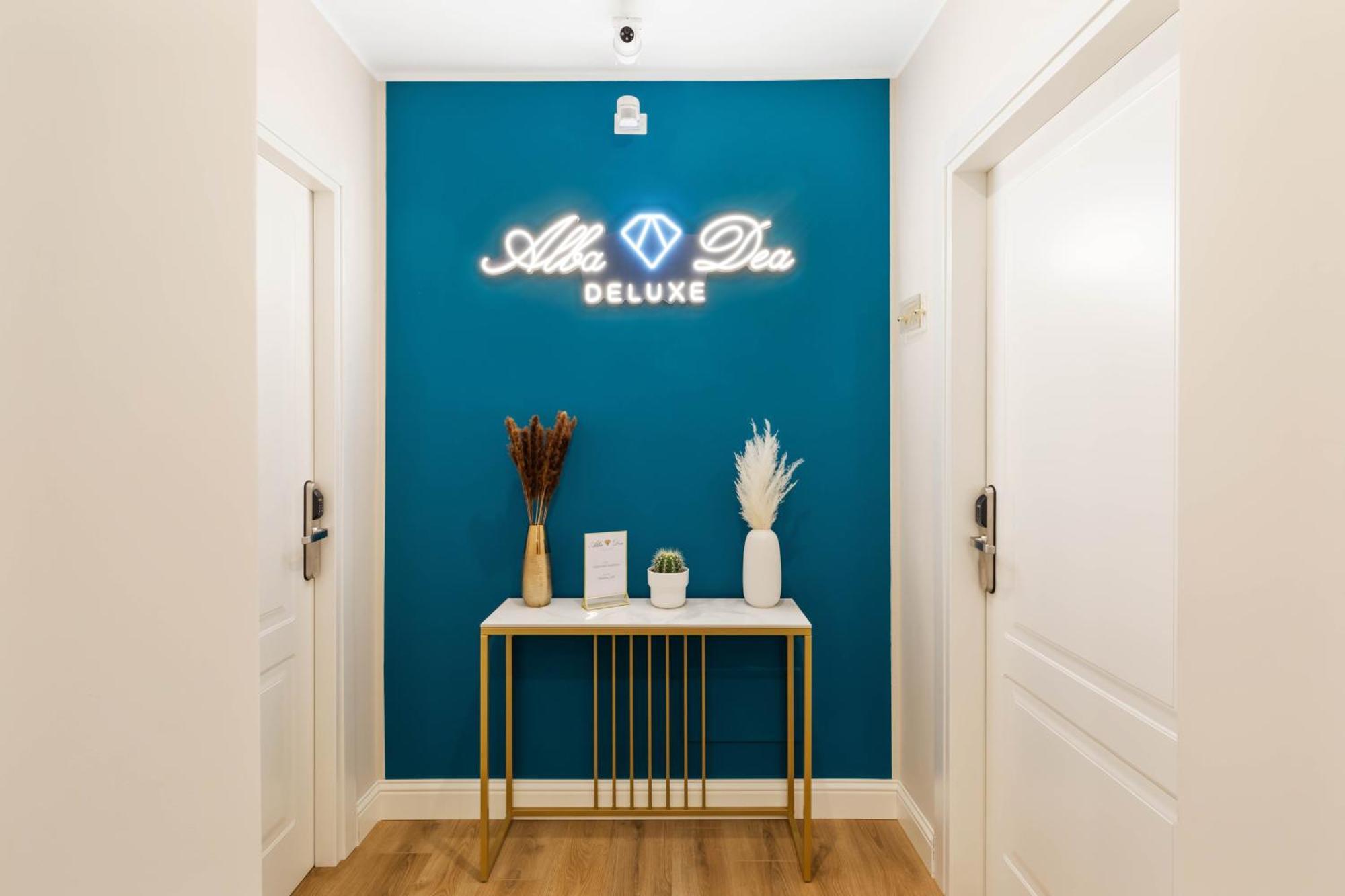 Albadea Deluxe Rome