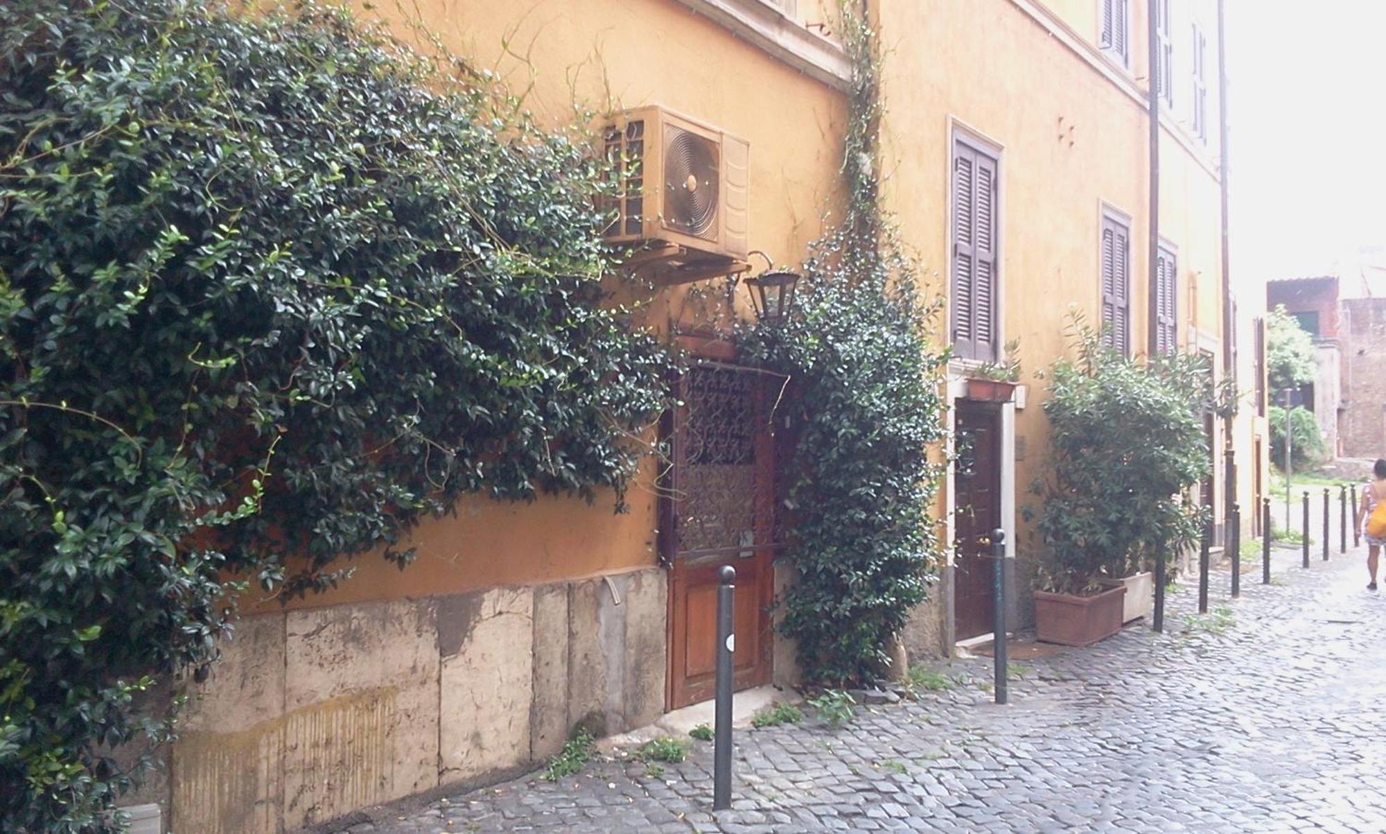 Casina Tiberina * Rome