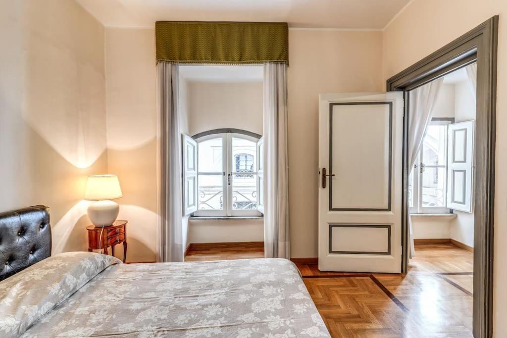 Appartement Xx Sett Flat By Barberini Trevi Fountain Rome