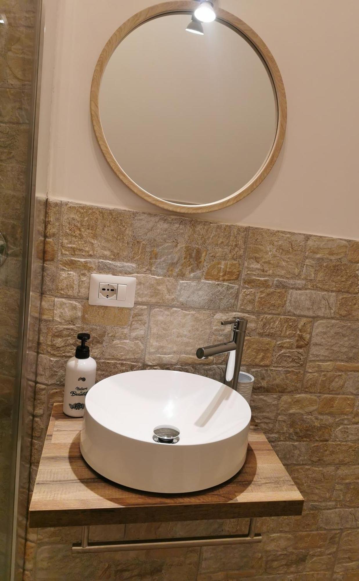 La Finestra Sul Mondo Bed & Breakfast *