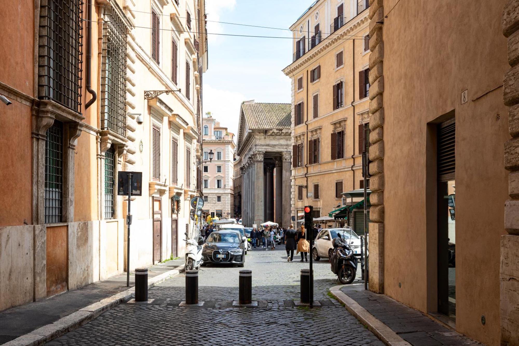 Appartement Con Terrazzino Al Pantheon Rome