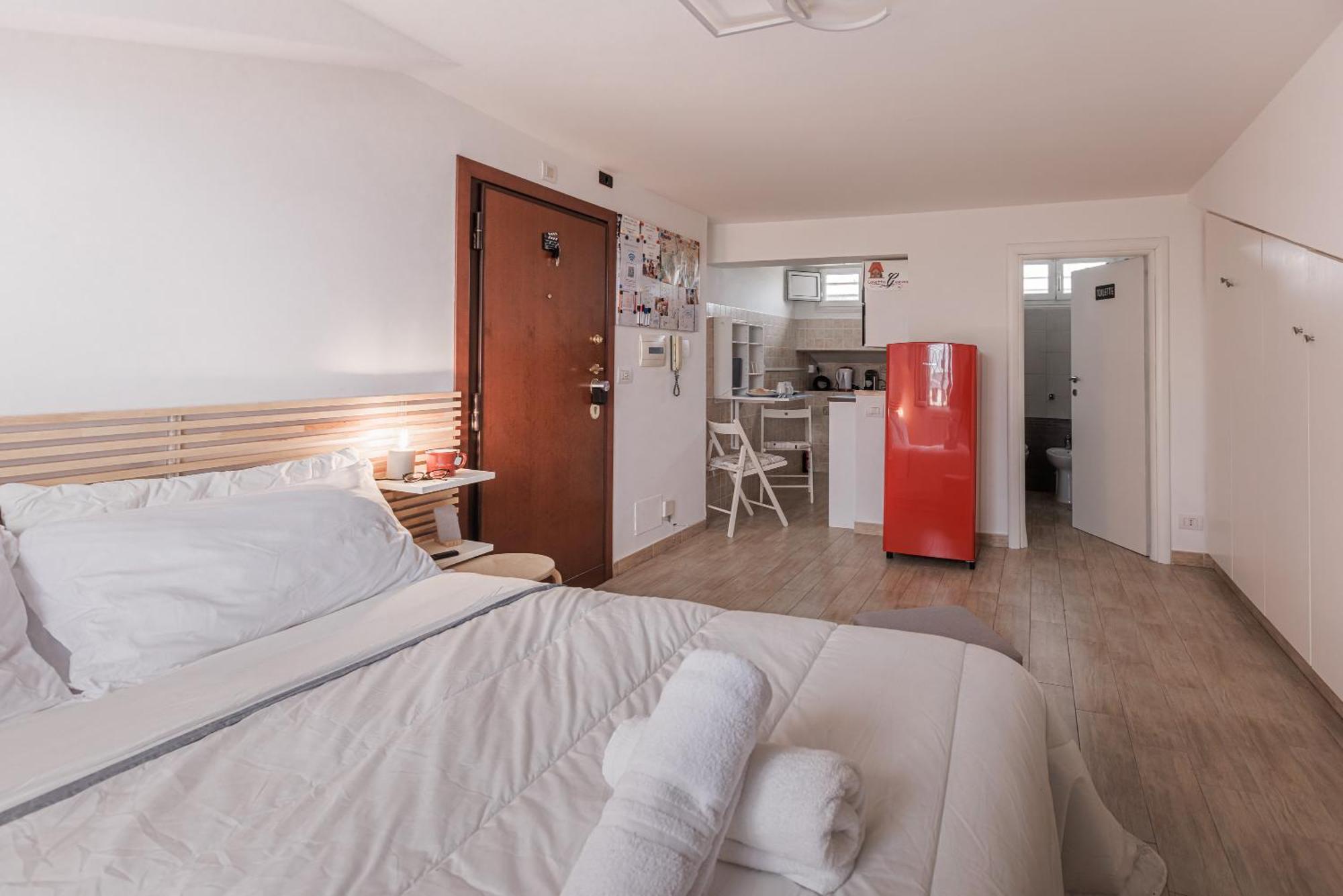 Casetta Ginevra - Close To Metro C Apartment