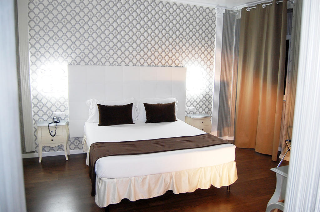 Royal Palace Luxury Hotel