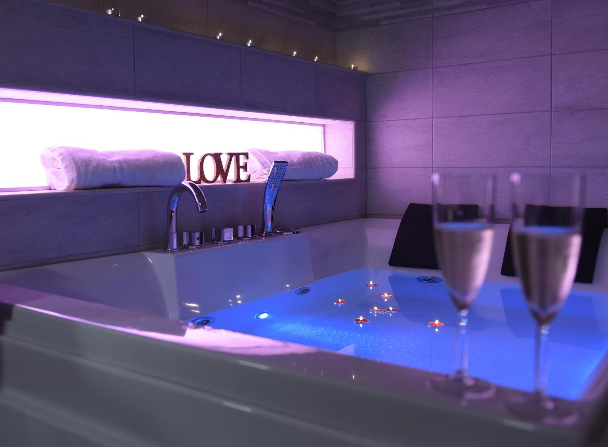 Nido Di Suite, Jacuzzi King Size, Metro C
