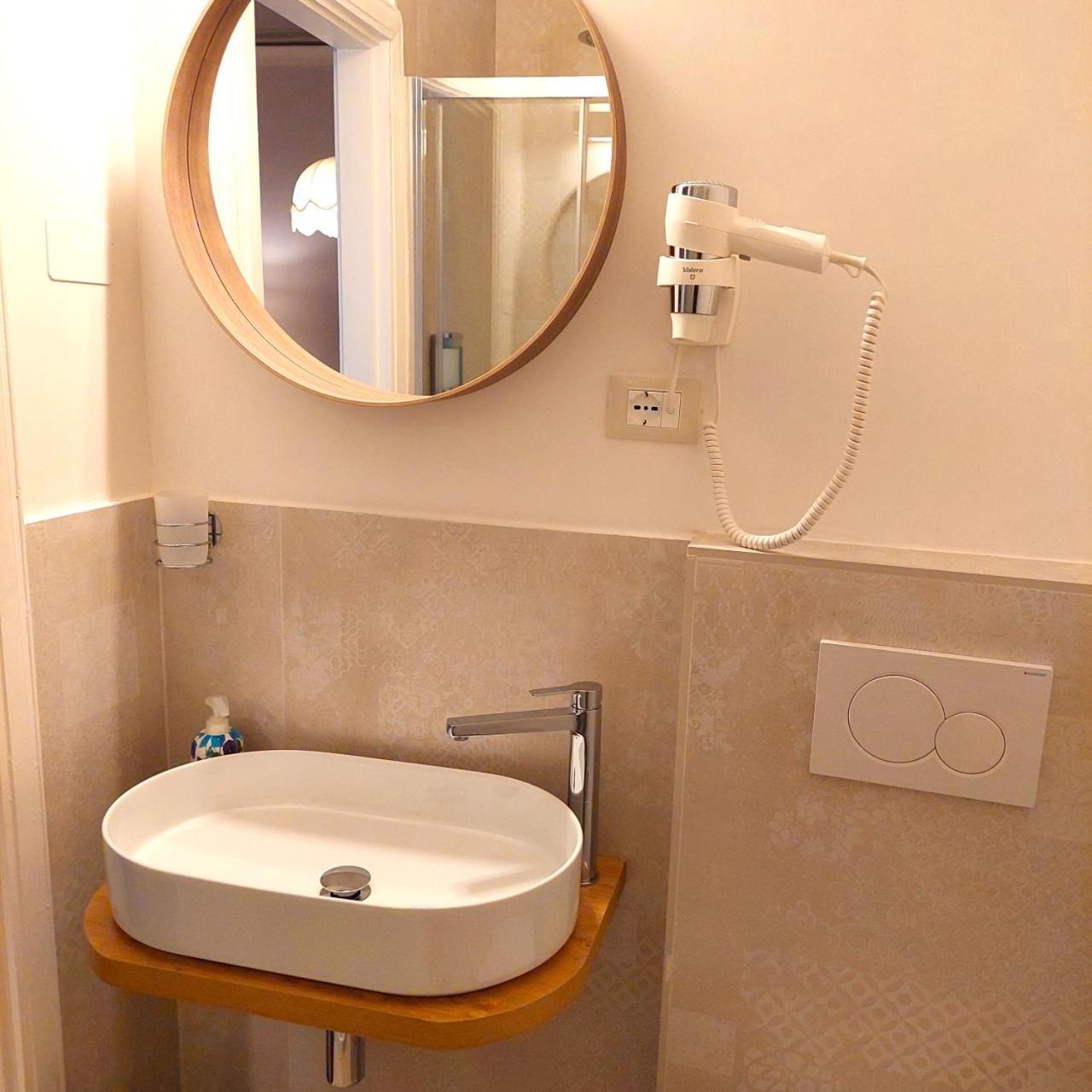 Residenza Maritti Deco Style- 2* Rome