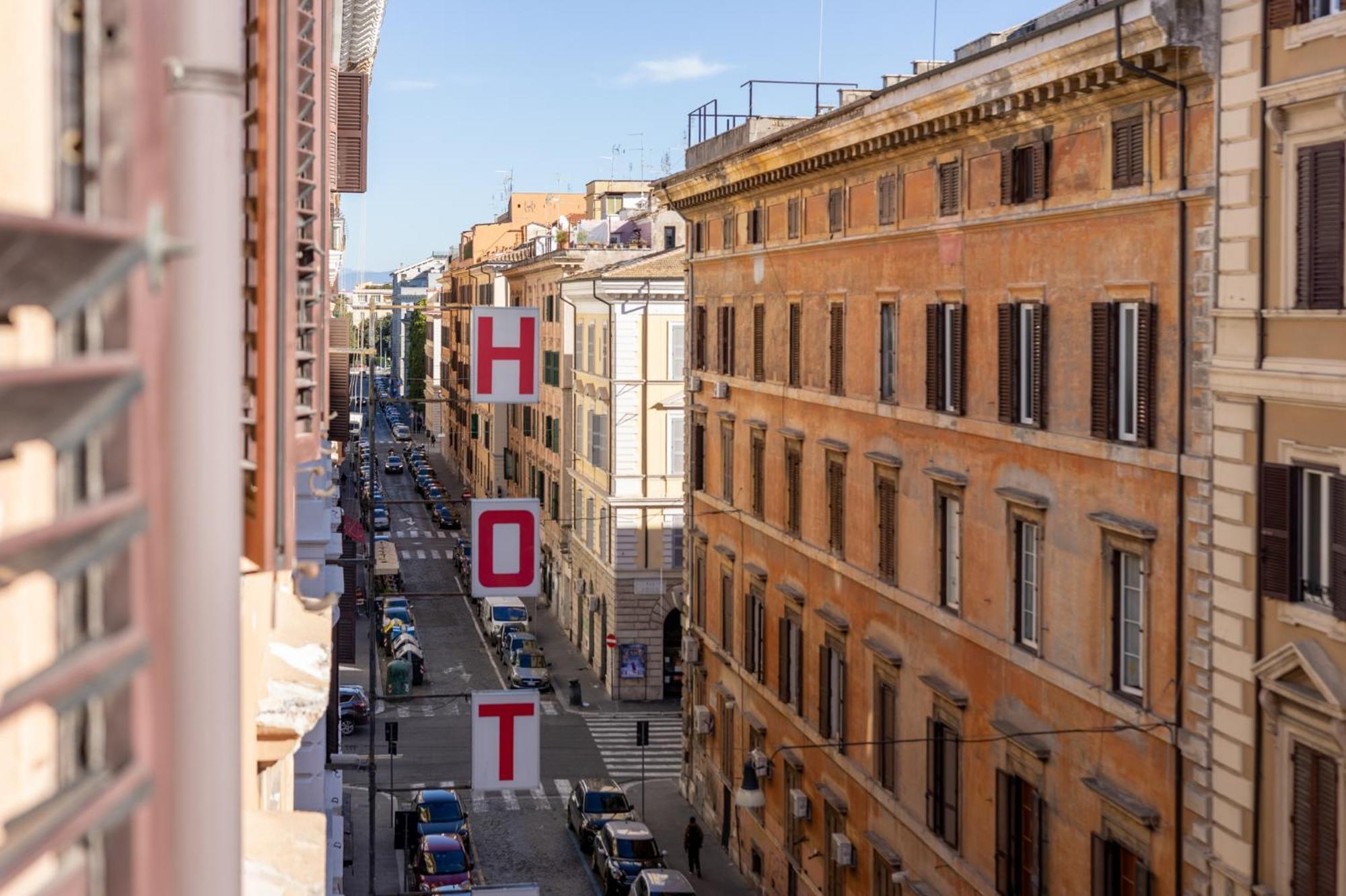 Your Elegant Loft At Termini Station Apartment *
