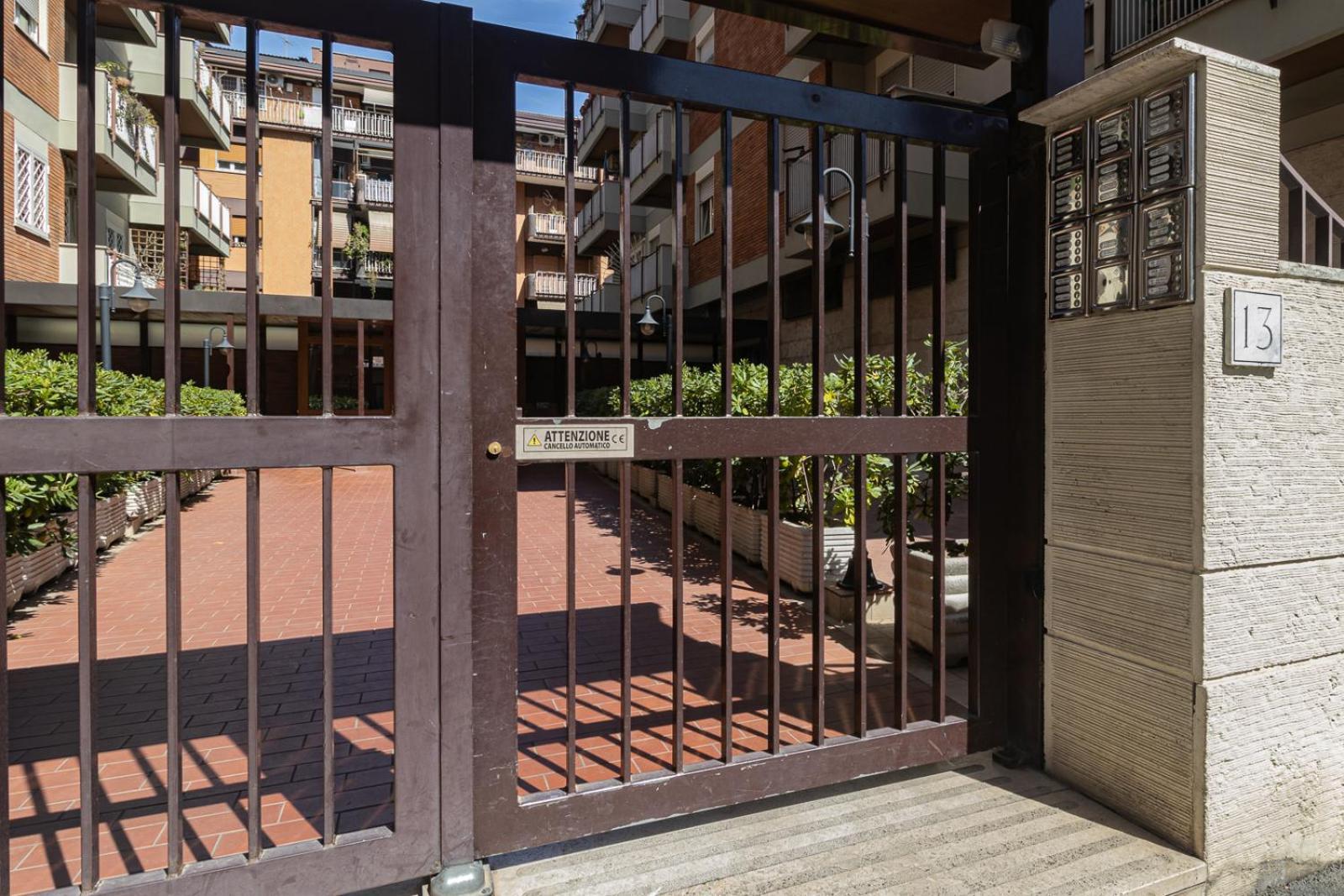 Apartamento Tiburtina* * * * *-loft
