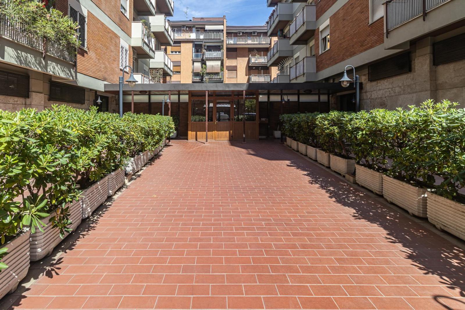 Apartamento Tiburtina* * * * *-loft Roma