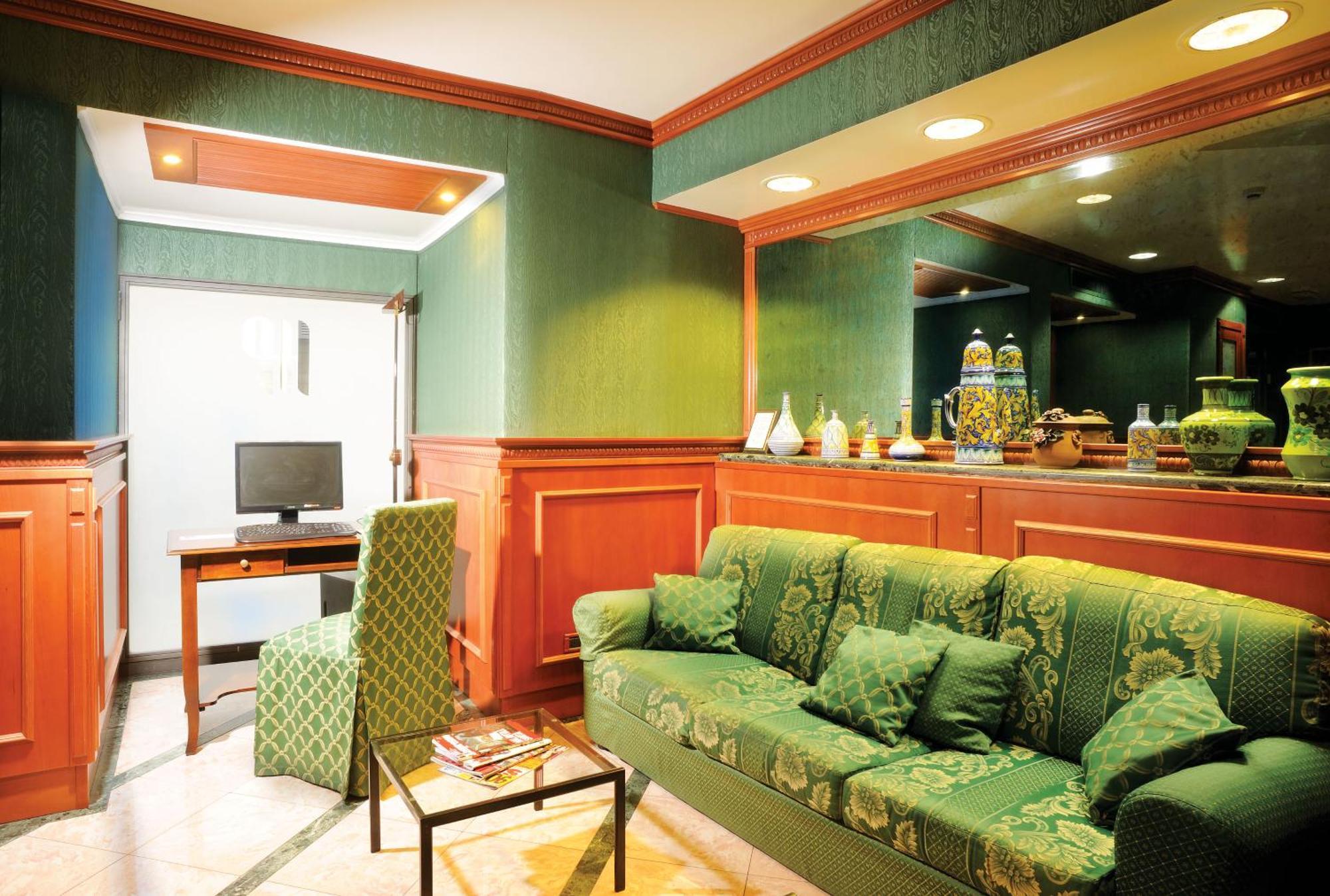Hotel Patria Rome