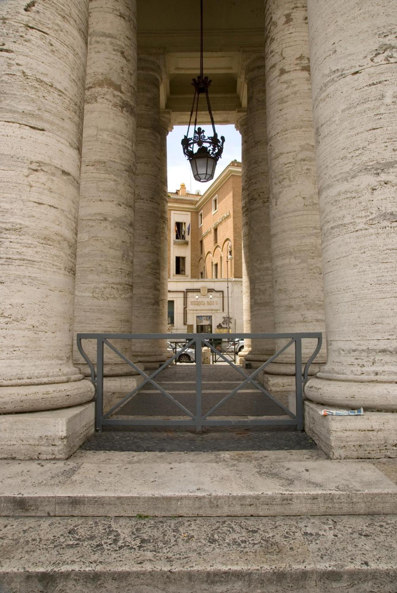 Hotel Residenza Paolo Vi 4*