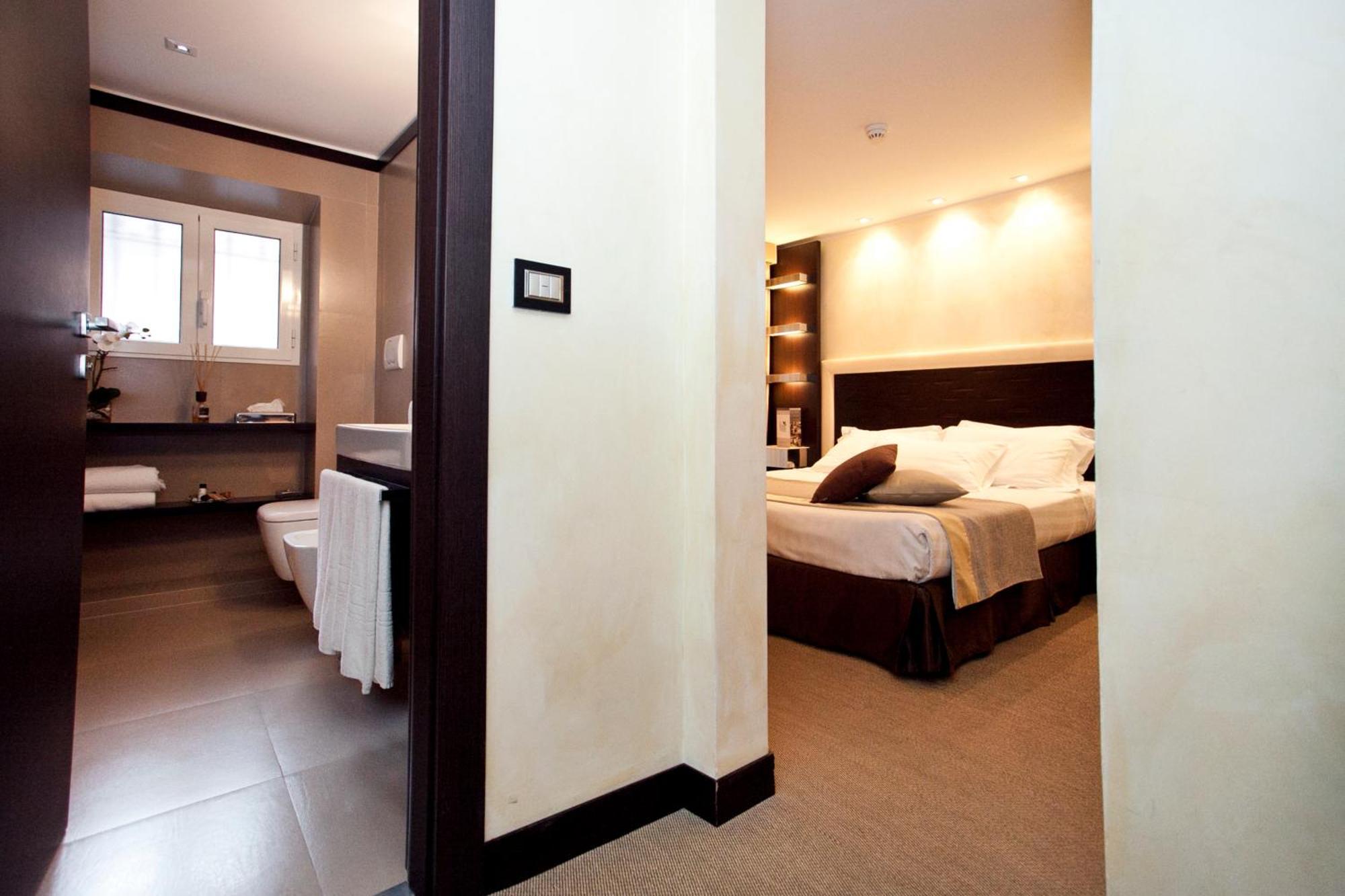 Guest house Les Fleurs Luxury House