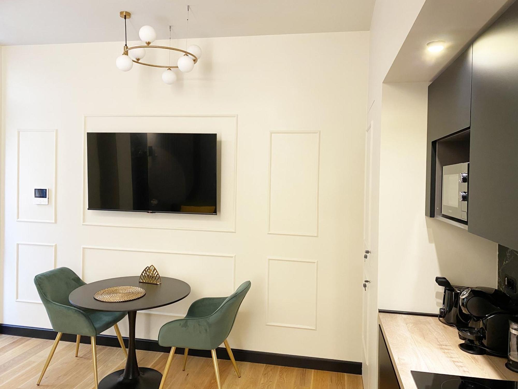 Apartment Iconic San Giovanni - House With Private Parking Rome