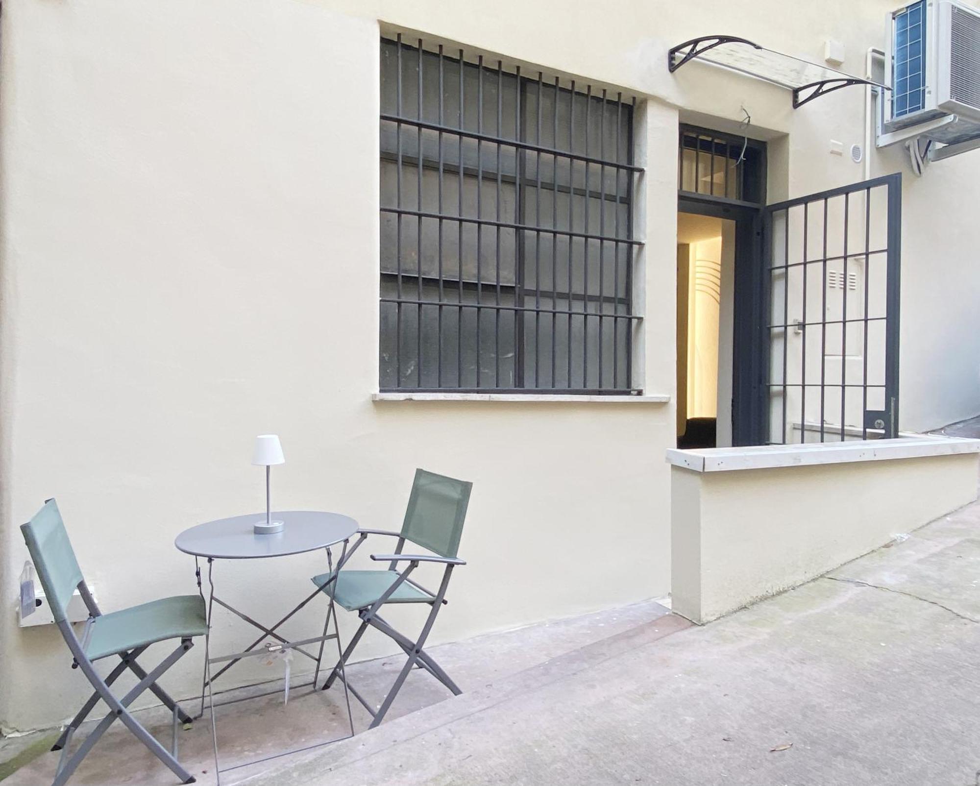 Iconic San Giovanni - House With Private Parking Rome