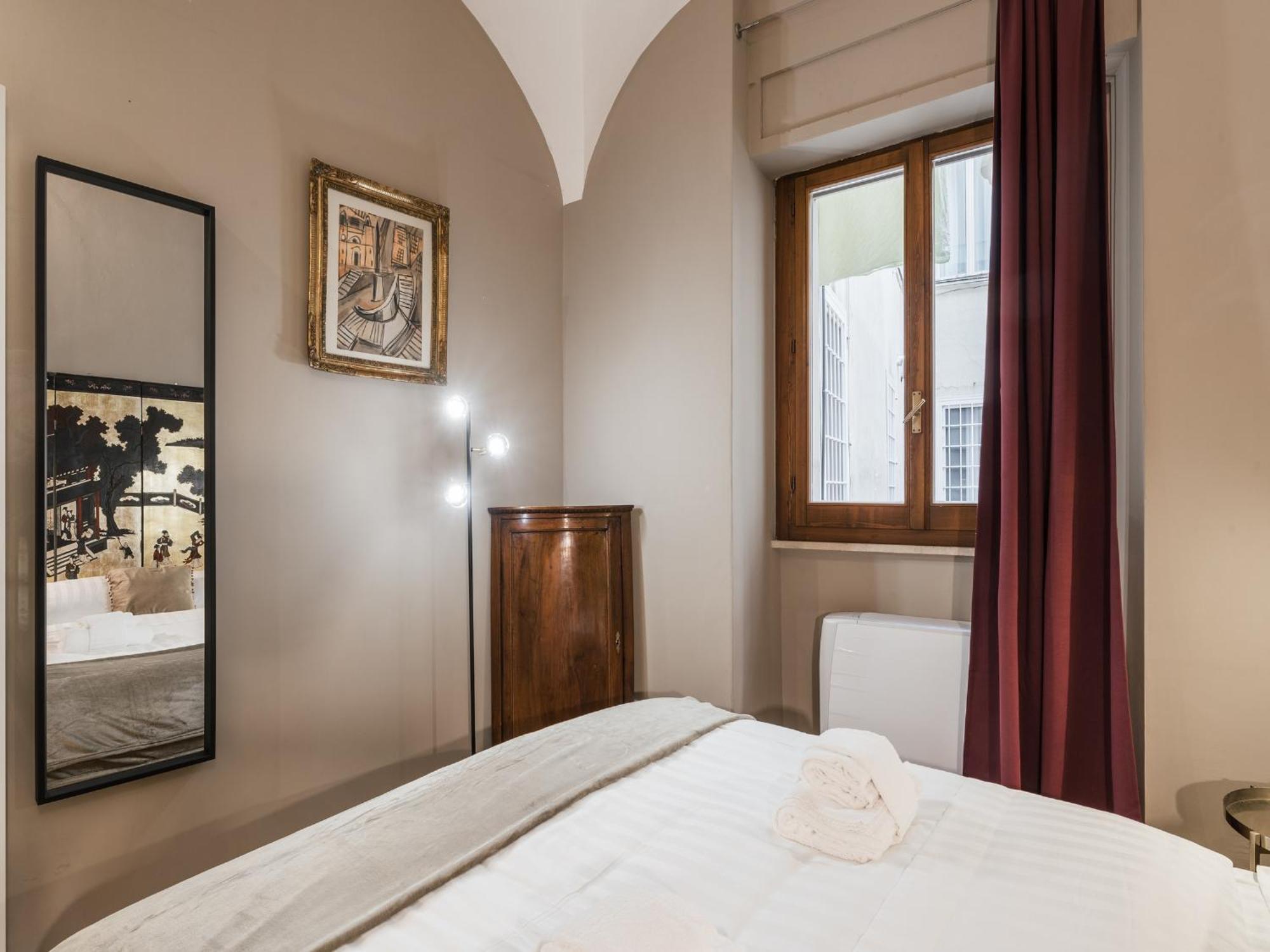 The Rent - Charming Flat Near Colosseo Rome