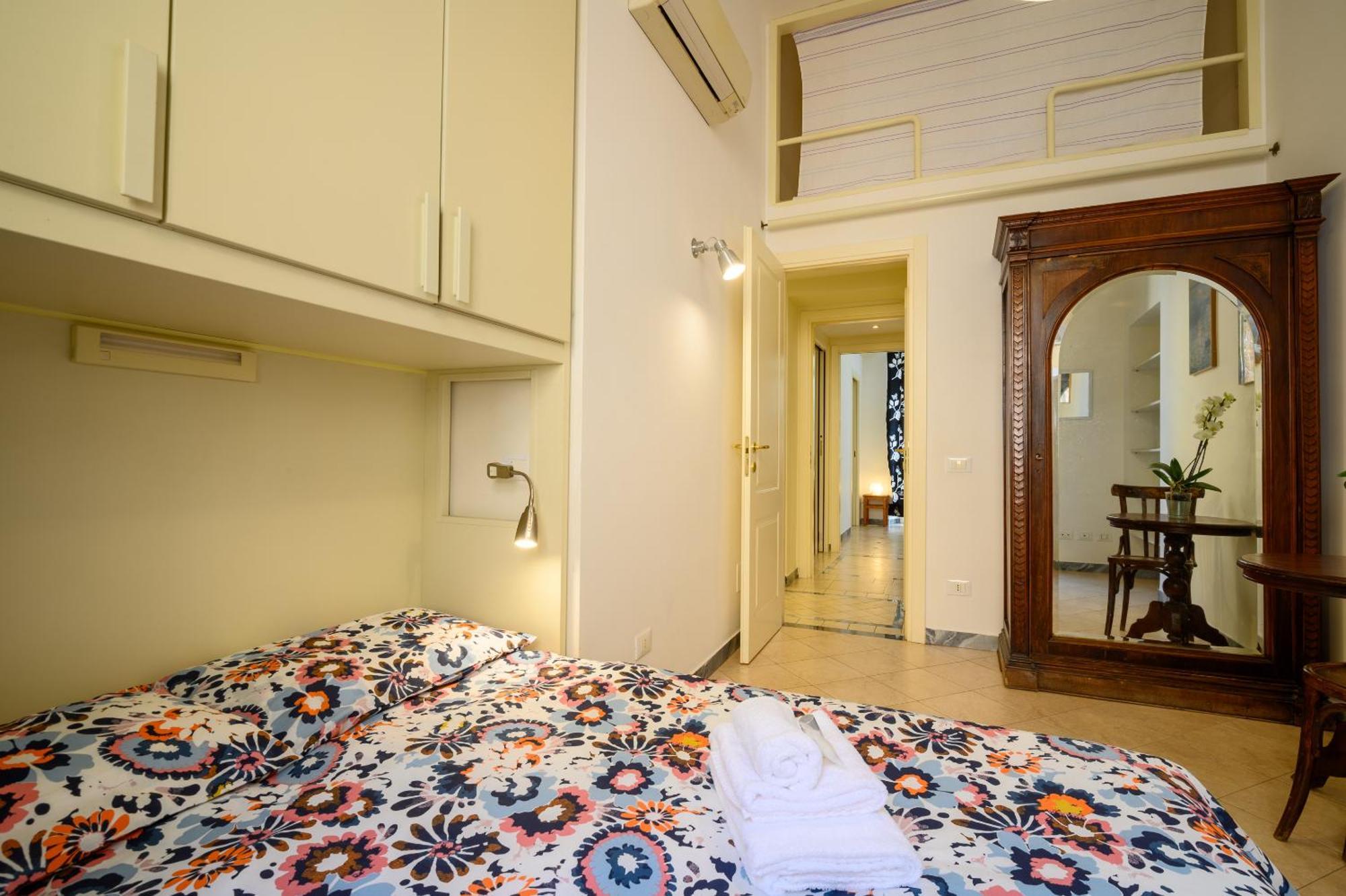 Apartment Quattro Cantoni Monti Rome