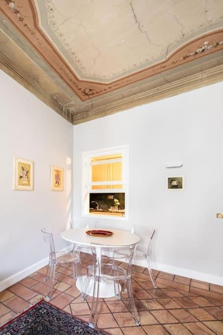 Domus Paolina Arenula Apartment *