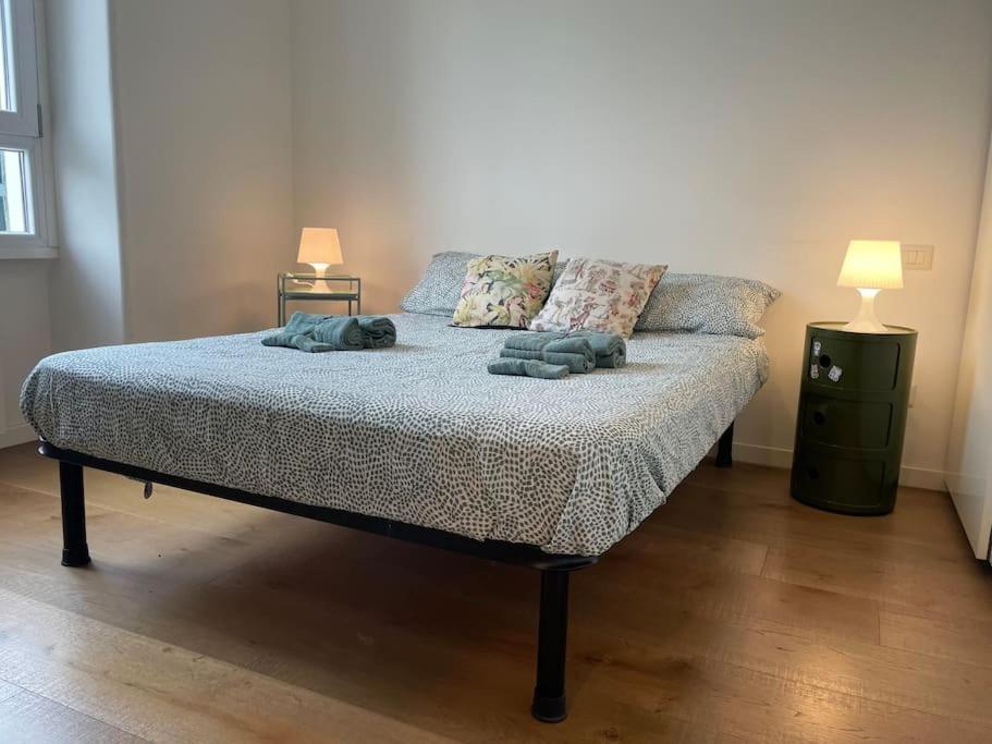 Delizioso - Vicino Metro A Apartamento