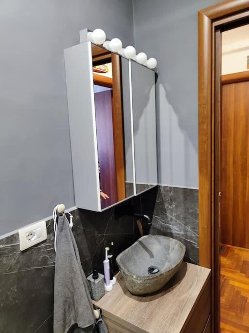 Casa Di Lella, A Due Passi Dal Vaticano Apartment *