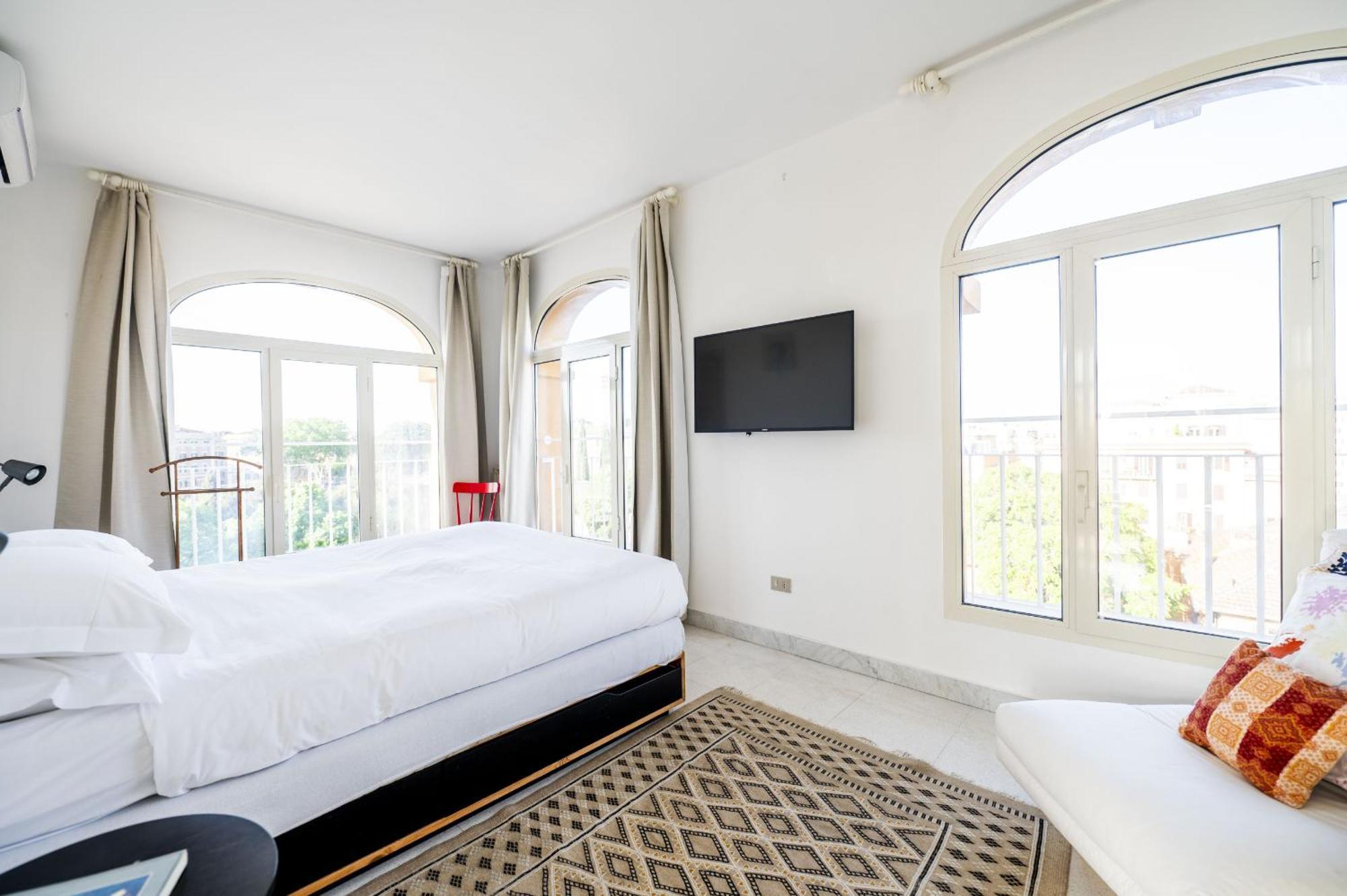 St John Basilica Lovely Tower Apartment Rome