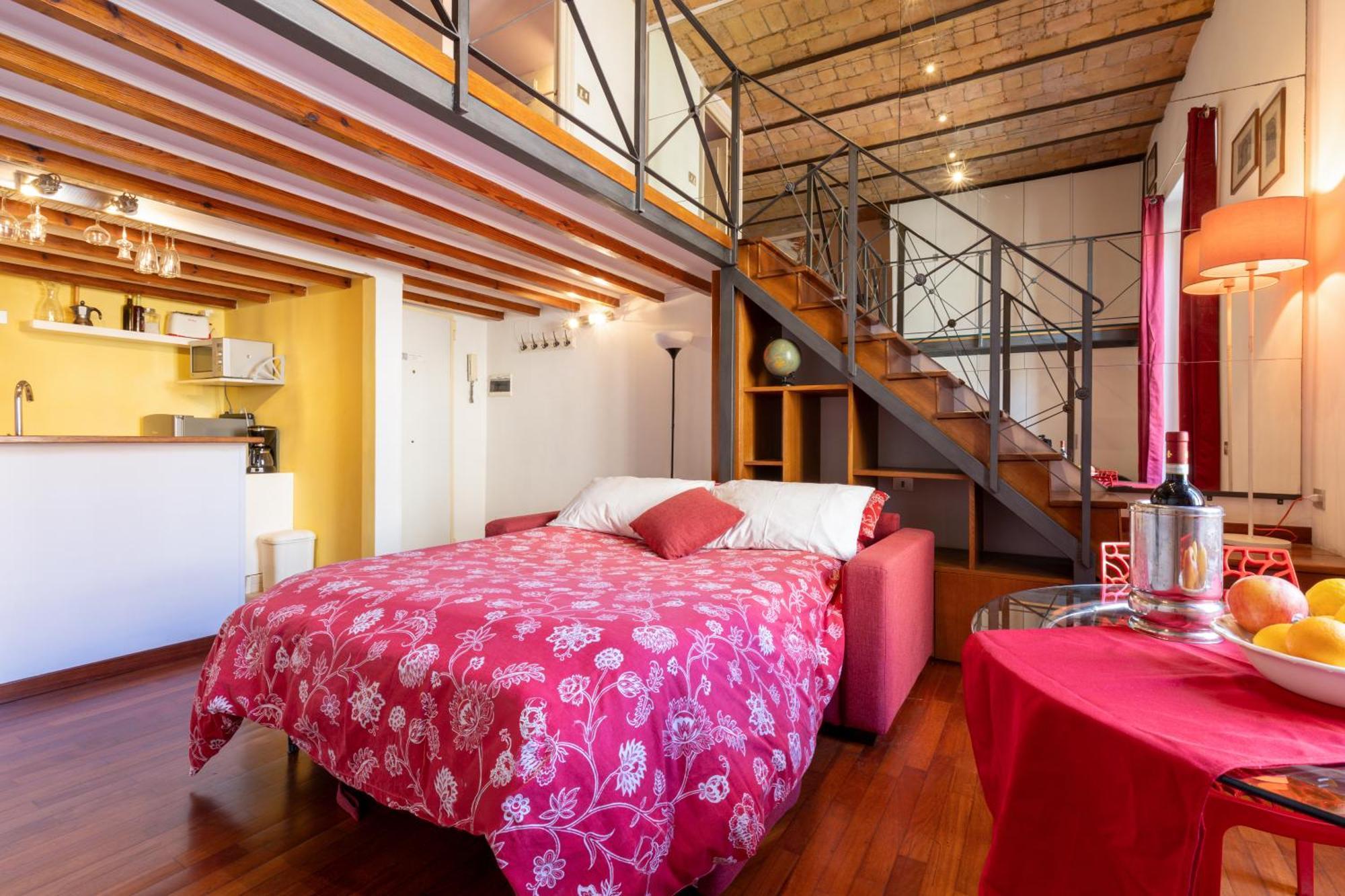 Colosseum Romantic Loft * Rome
