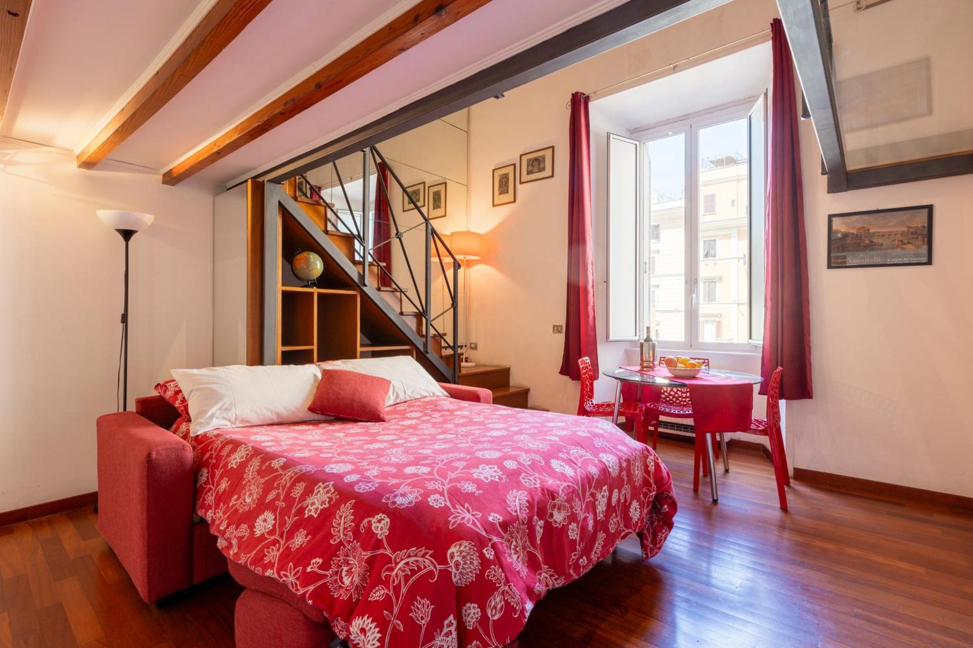 Colosseum Romantic Loft * Rome