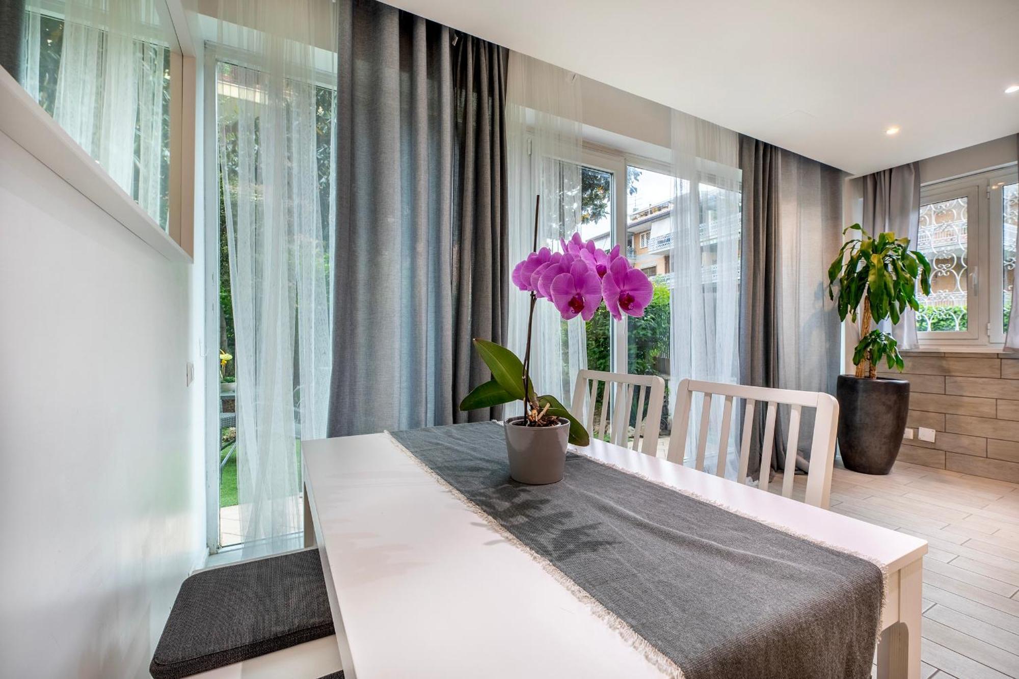 Terry's Place Appartement *