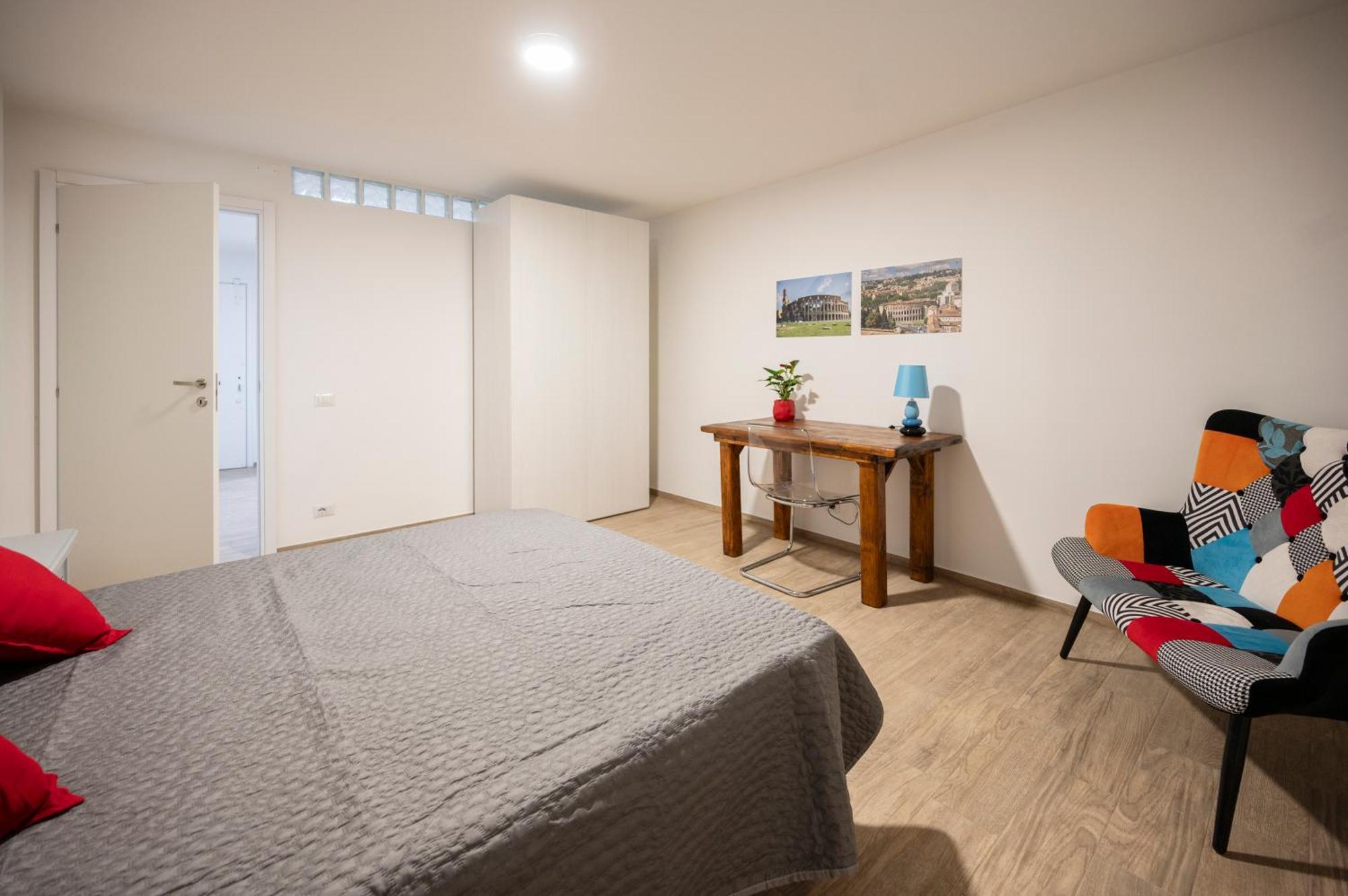Apartment Red's House Torre Gaia Rome