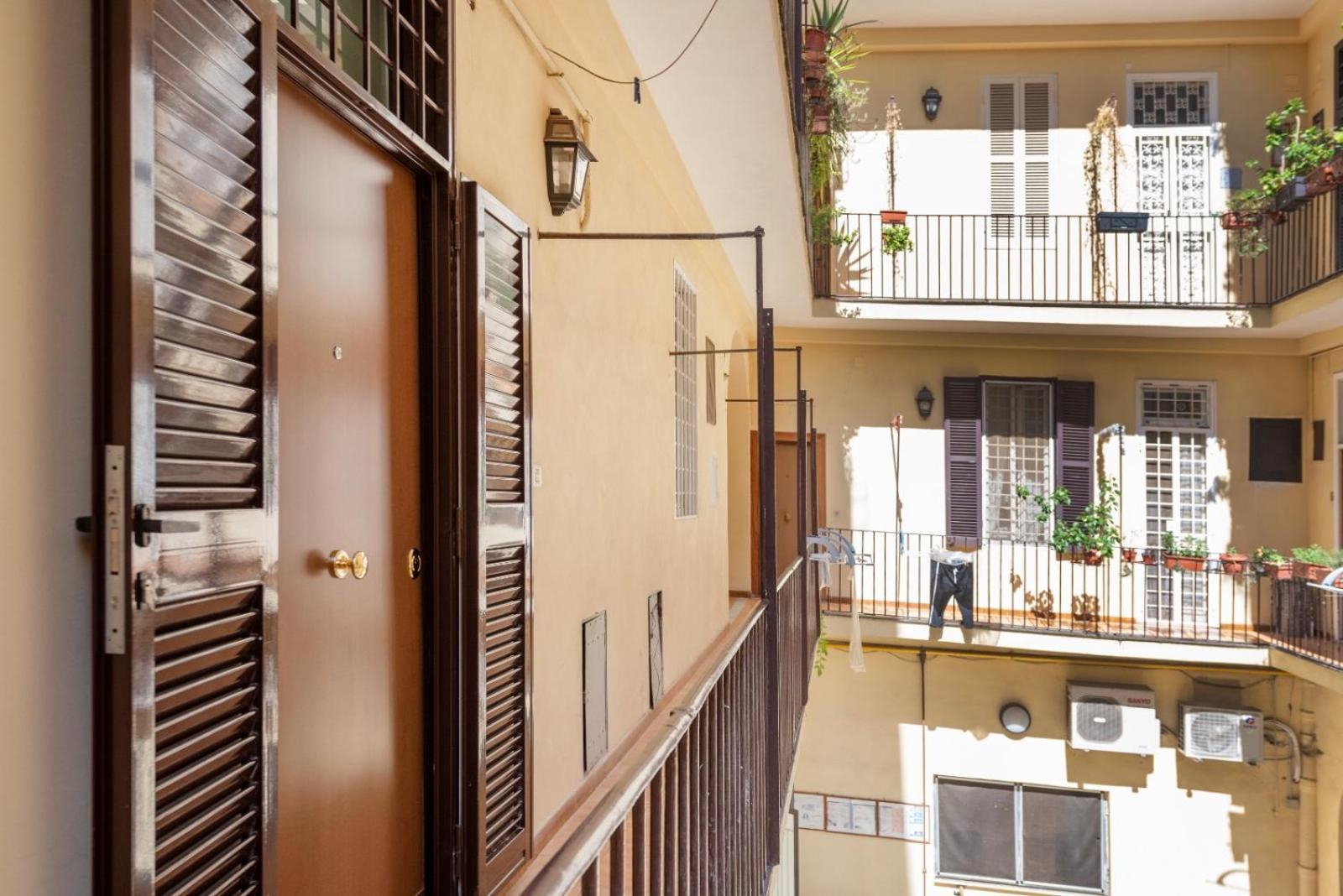 Apartment Retro Flat Termini Rome