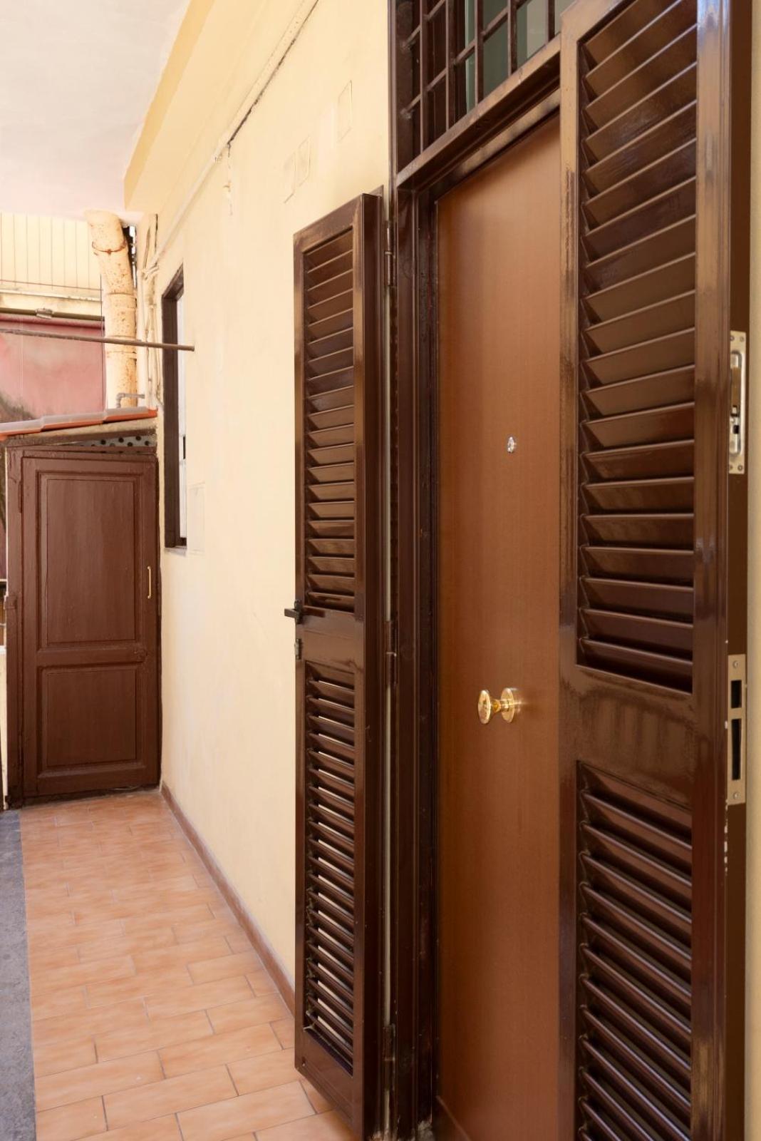 Retro Flat Termini Apartment