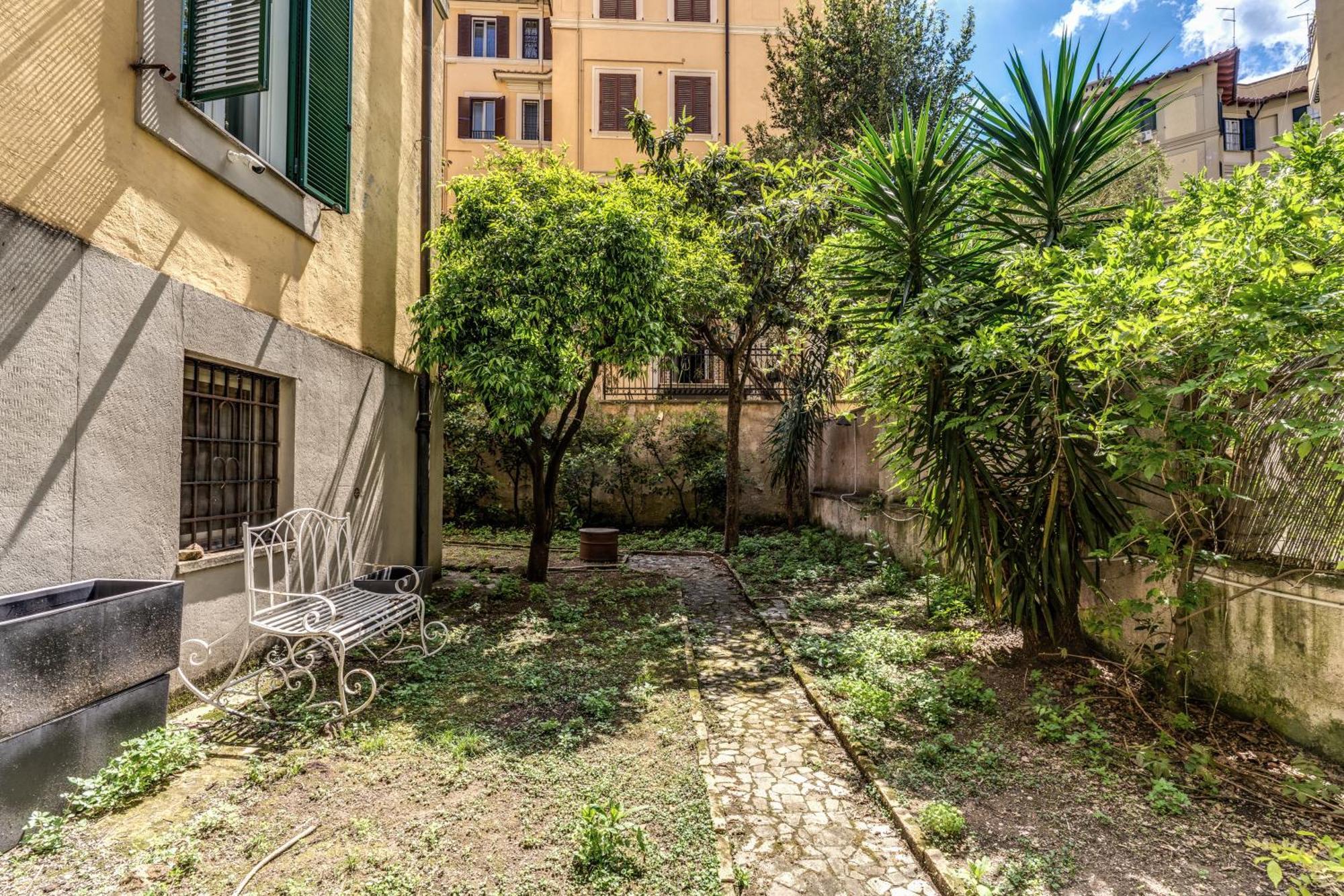 Residenza Nemorense Appartement *