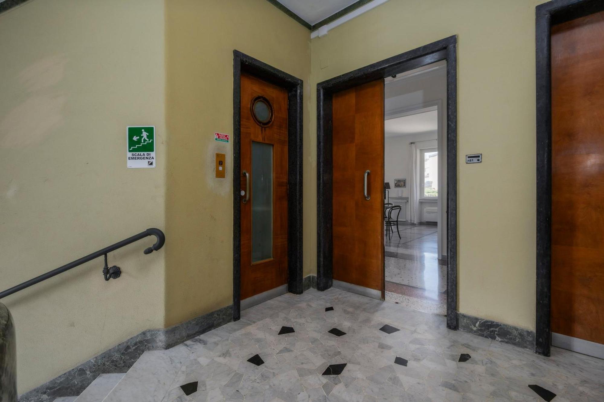 Vatican Zen House-zeno 43 Roma