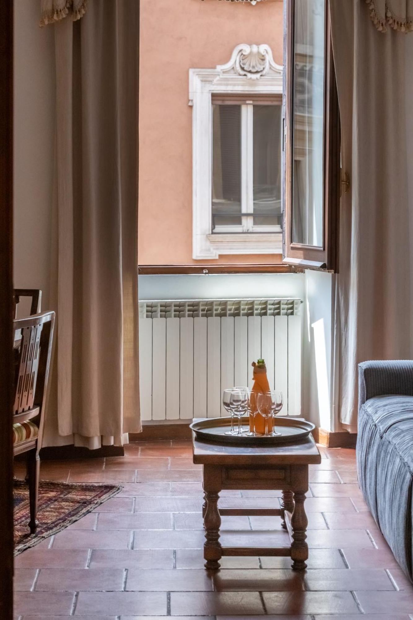 Chilling' Piazza Di Spagna Appartement