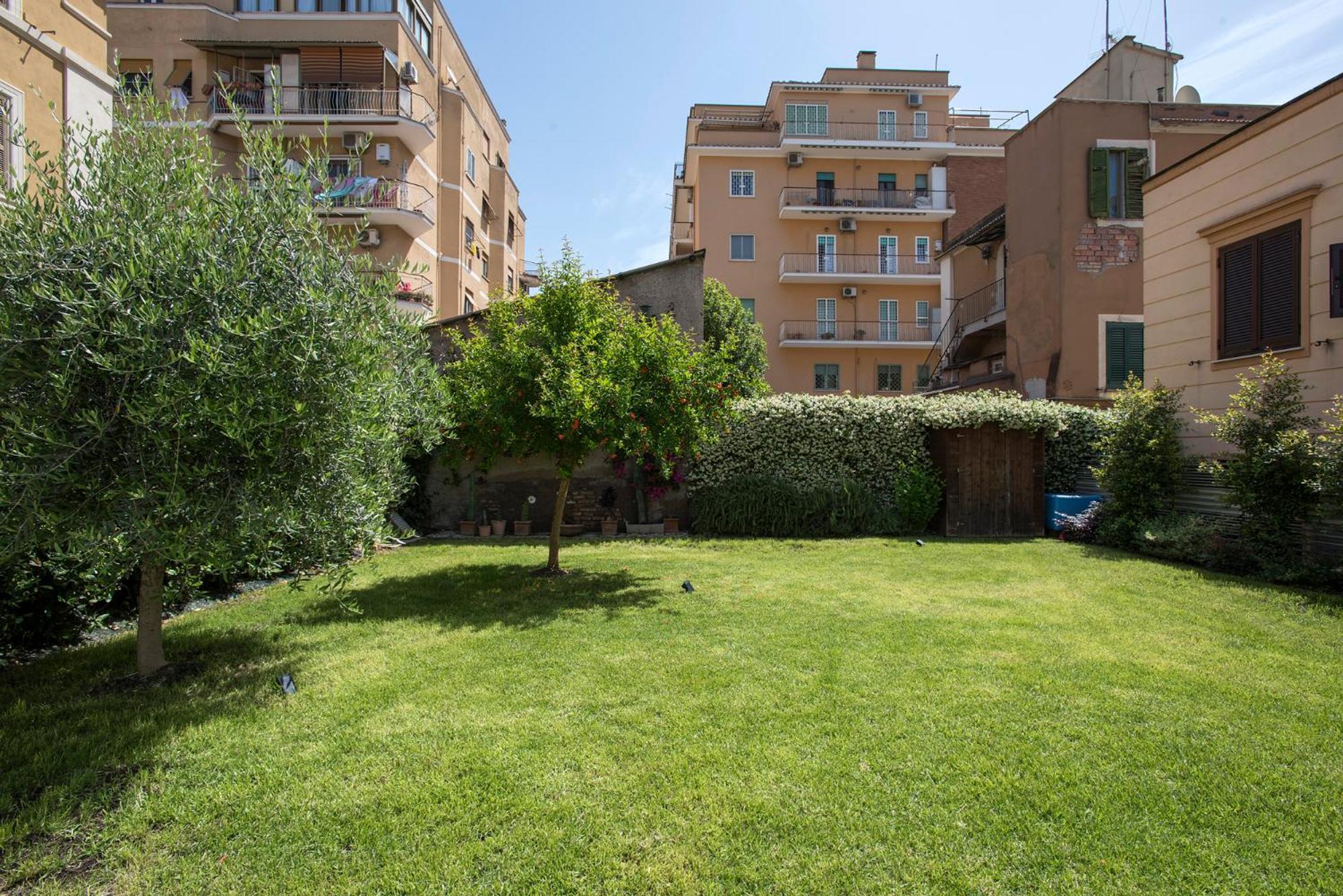 Giardino Al 9 *