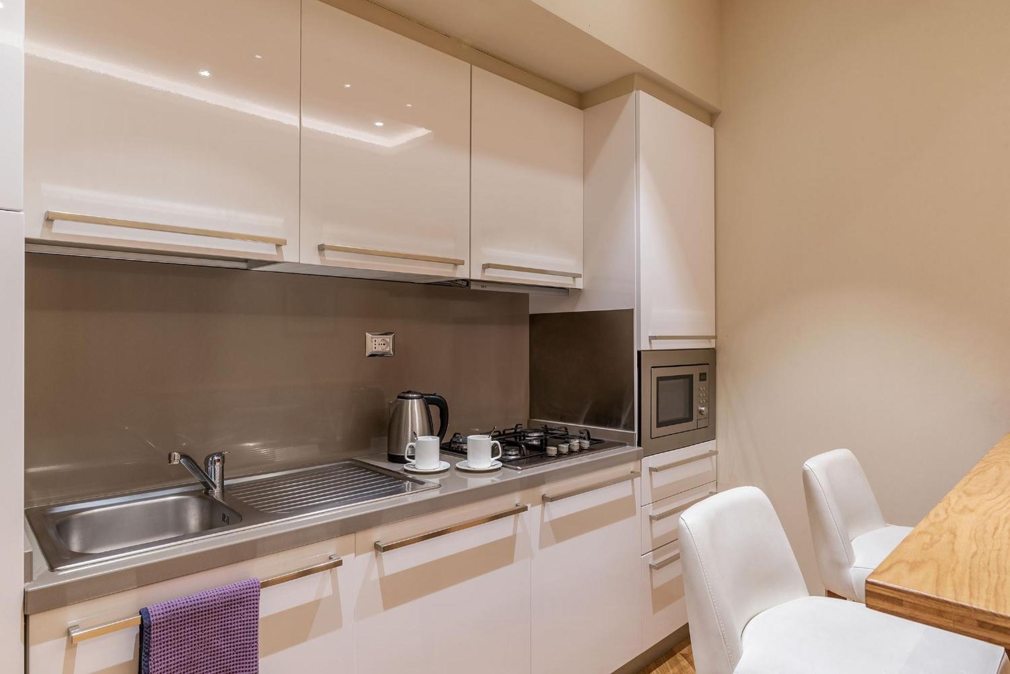 900 Apartment *