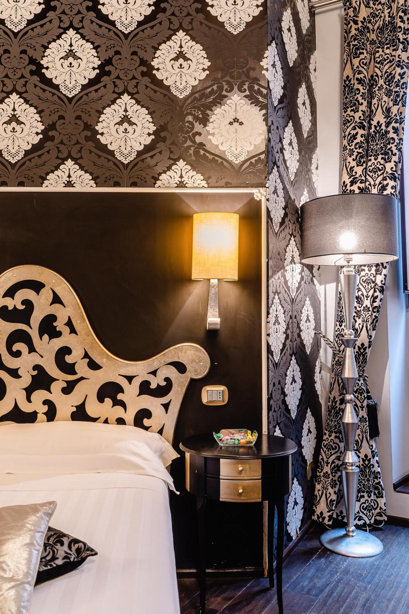 Guest house Del Sole-roma Piazza Di Spagna Ripetta 3*