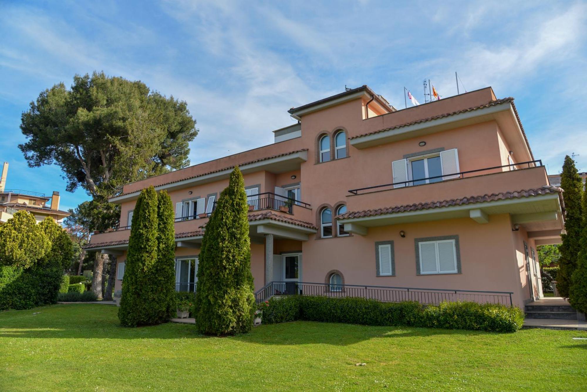 Il Romitello 4* Rome