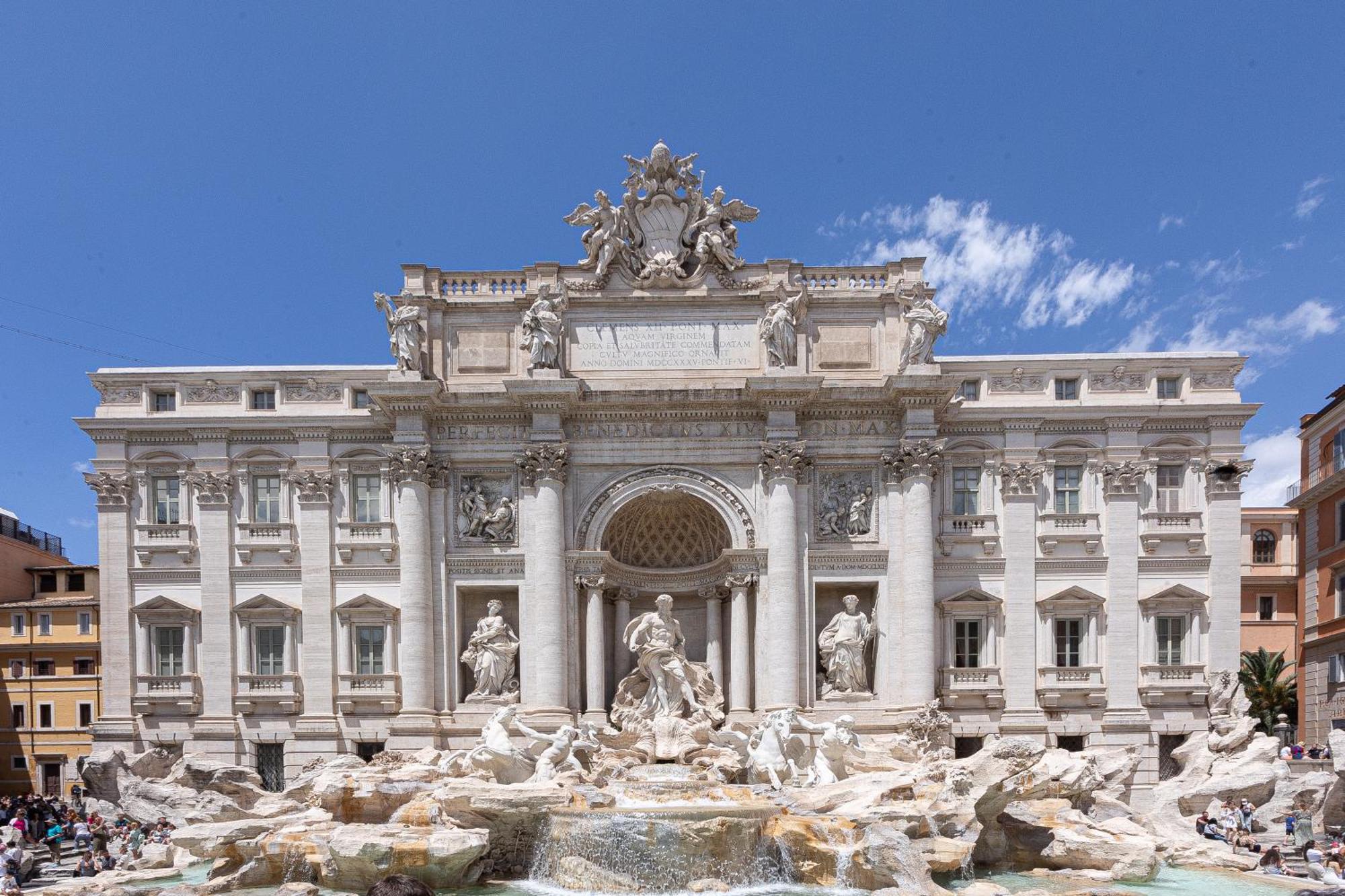 Luxury Trevi Apartment