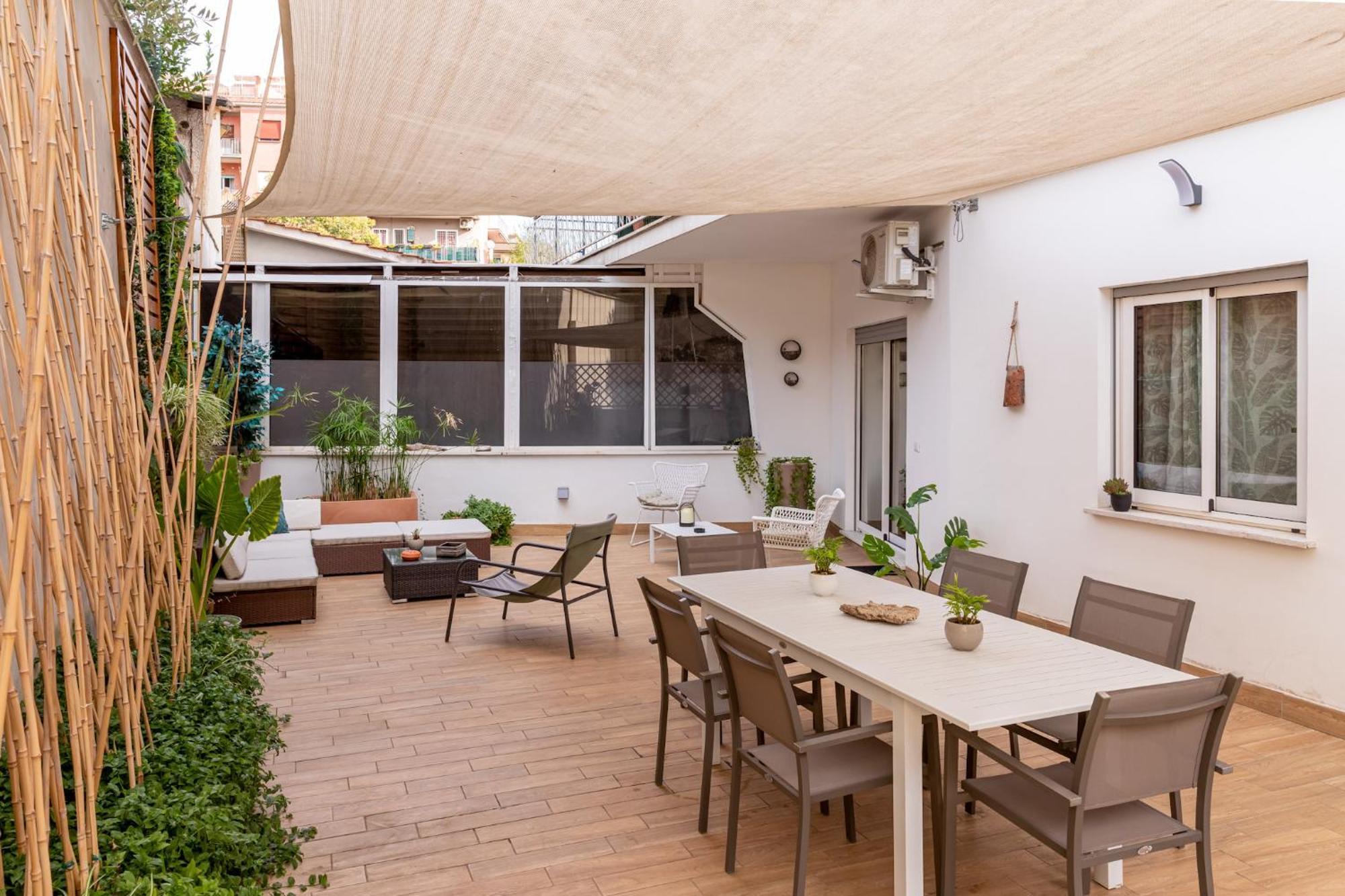 G&g Garden - Con Ampio Terrazzo Esterno By Followgreenhouserome Rome