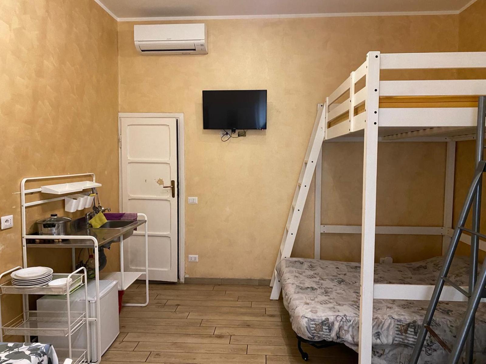 Ciclamini Monolocale Rome