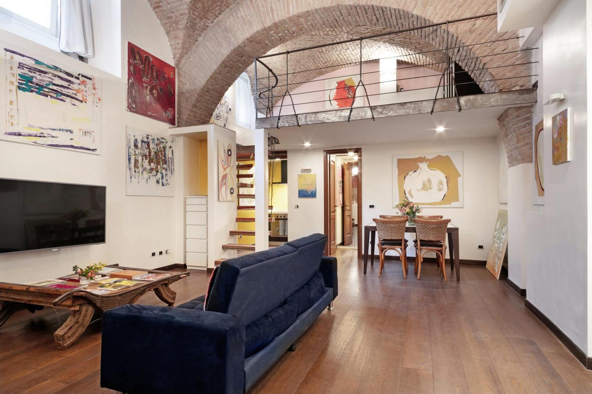 Holiday home Trasteverehome - Artists Loft With Private Parking In Trastevere Rome