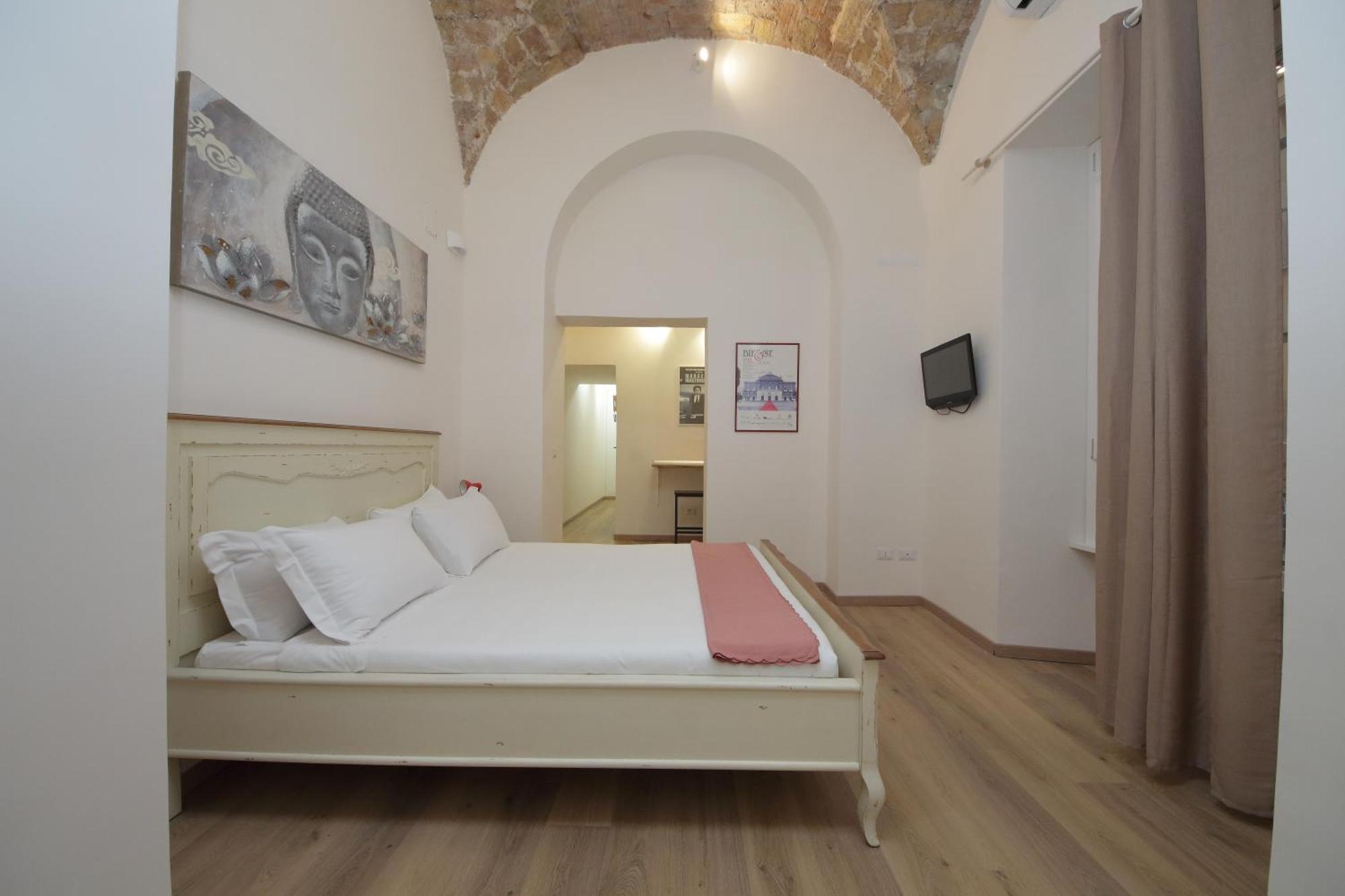 Ych-lovely Near Termini Station Appartamento