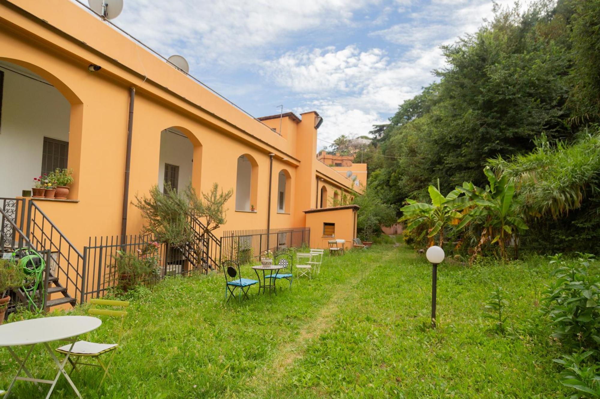 La Casa Di Nonna Peppina A Trastevere Rome