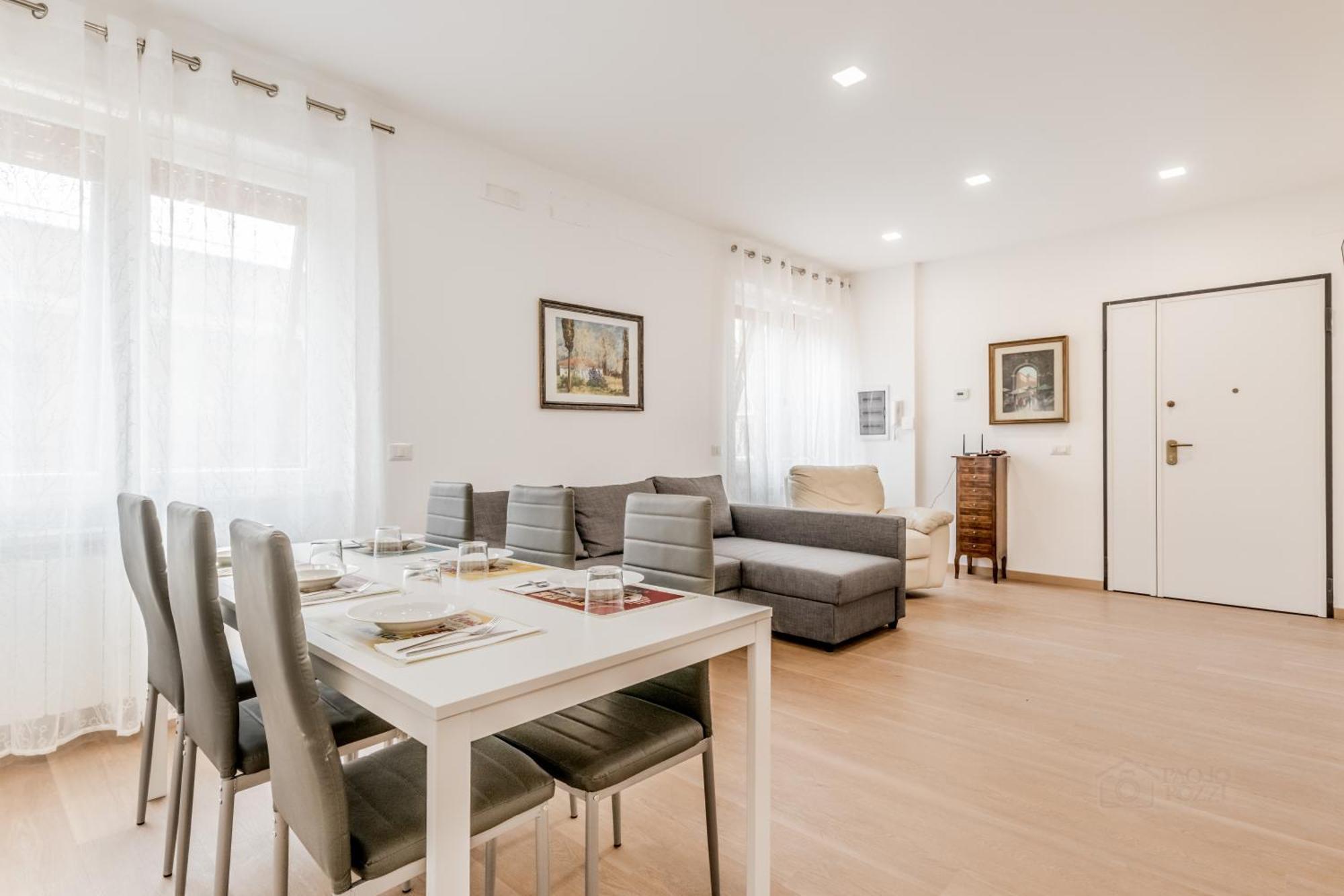 Lodi's Temple Apartment *