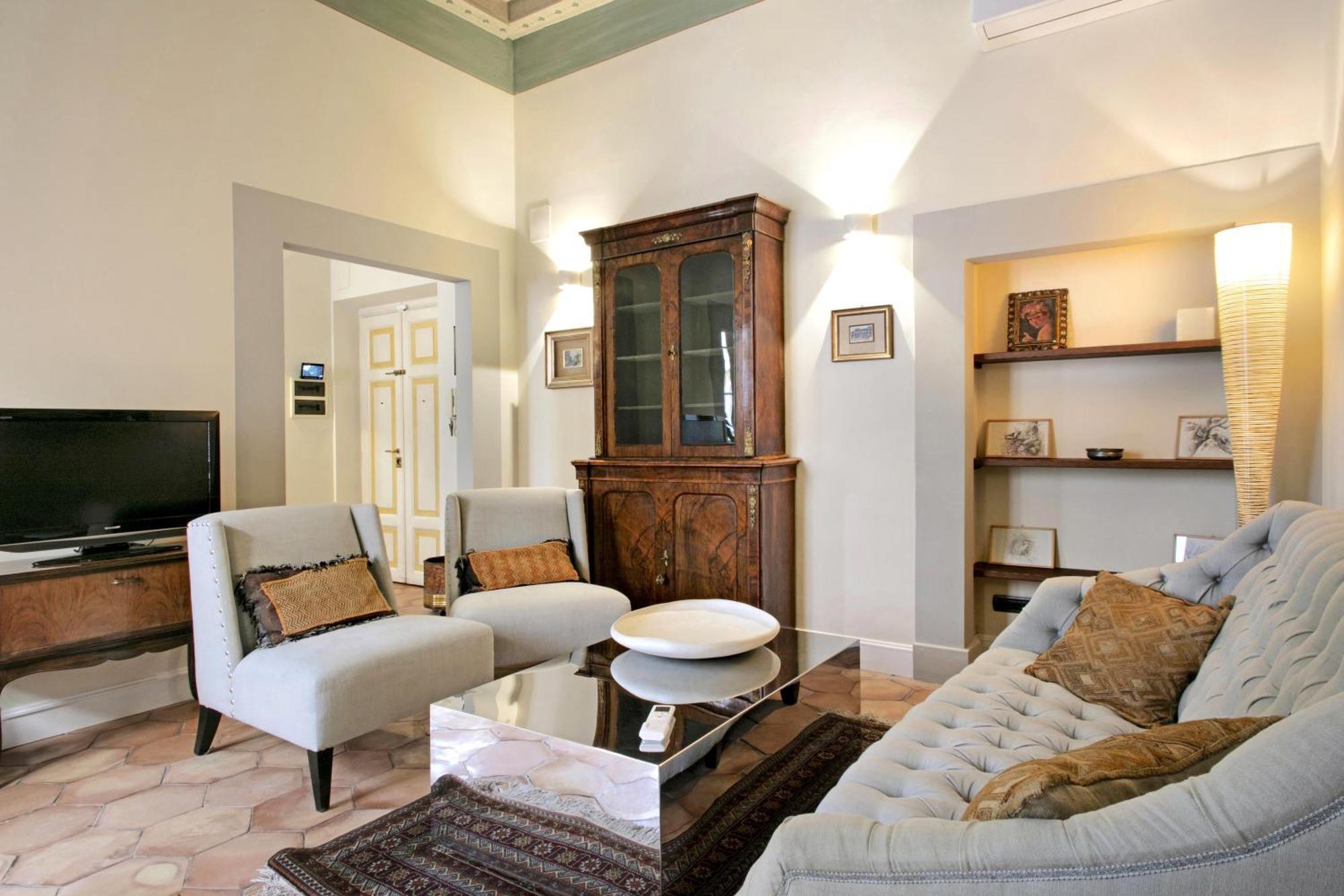Trevi Luxury * Rome