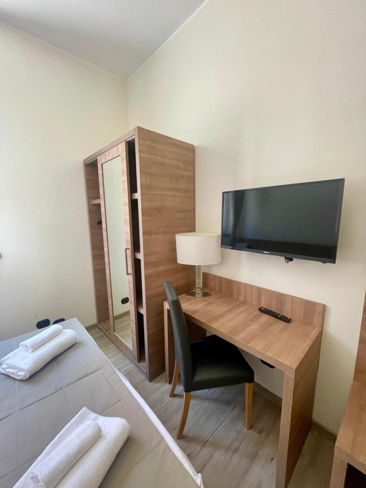 Casa Per Ferie Santa Maria Alle Fornaci Hotel Rome