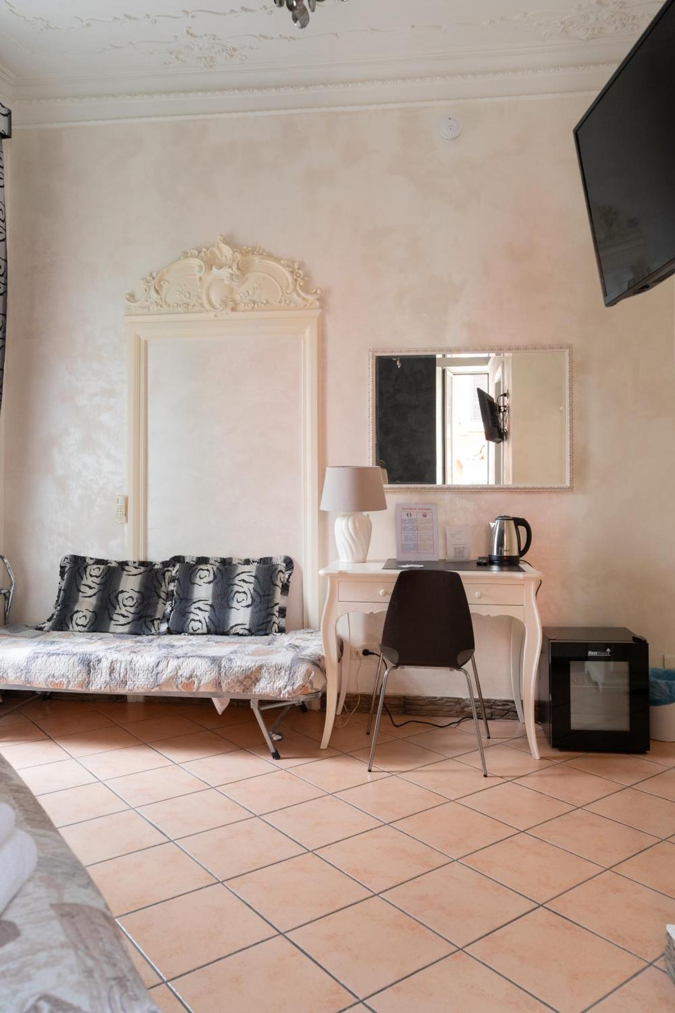 Domus Premuda * Rome